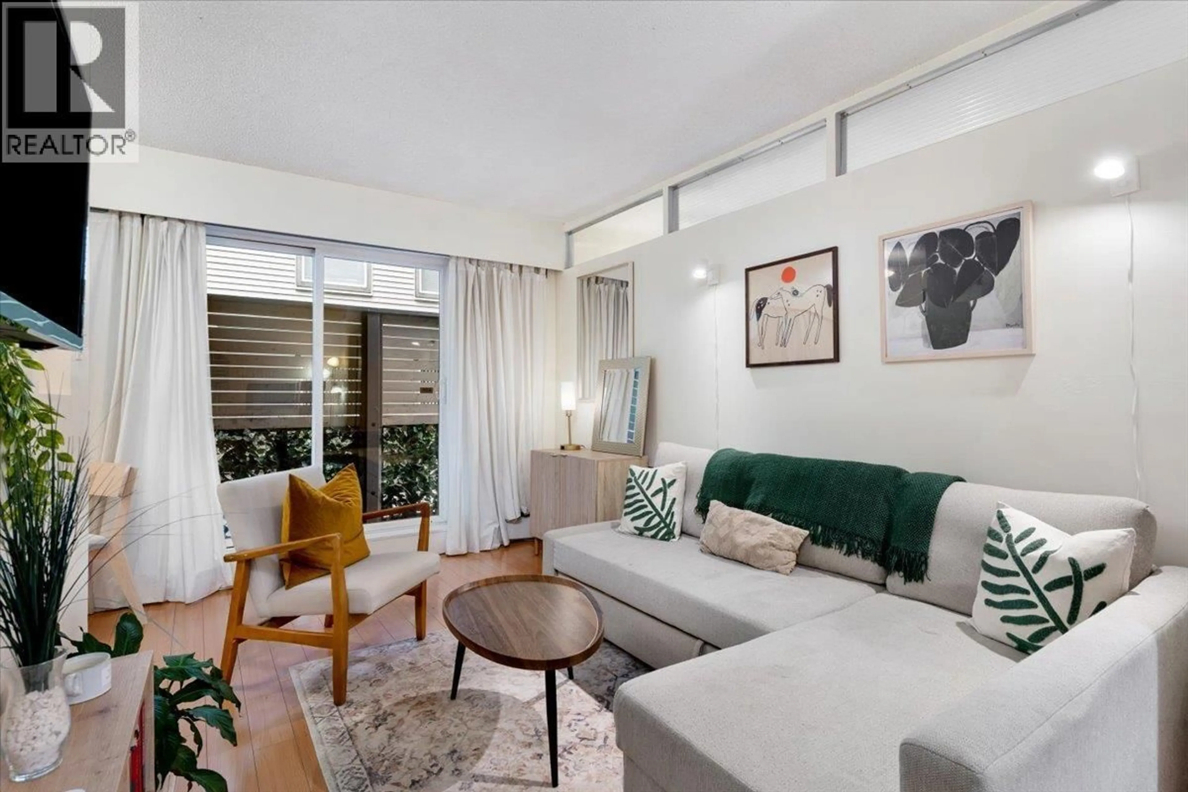 Living room with furniture, unknown for 101 - 1540 4TH AVENUE, Vancouver British Columbia V5N1J8