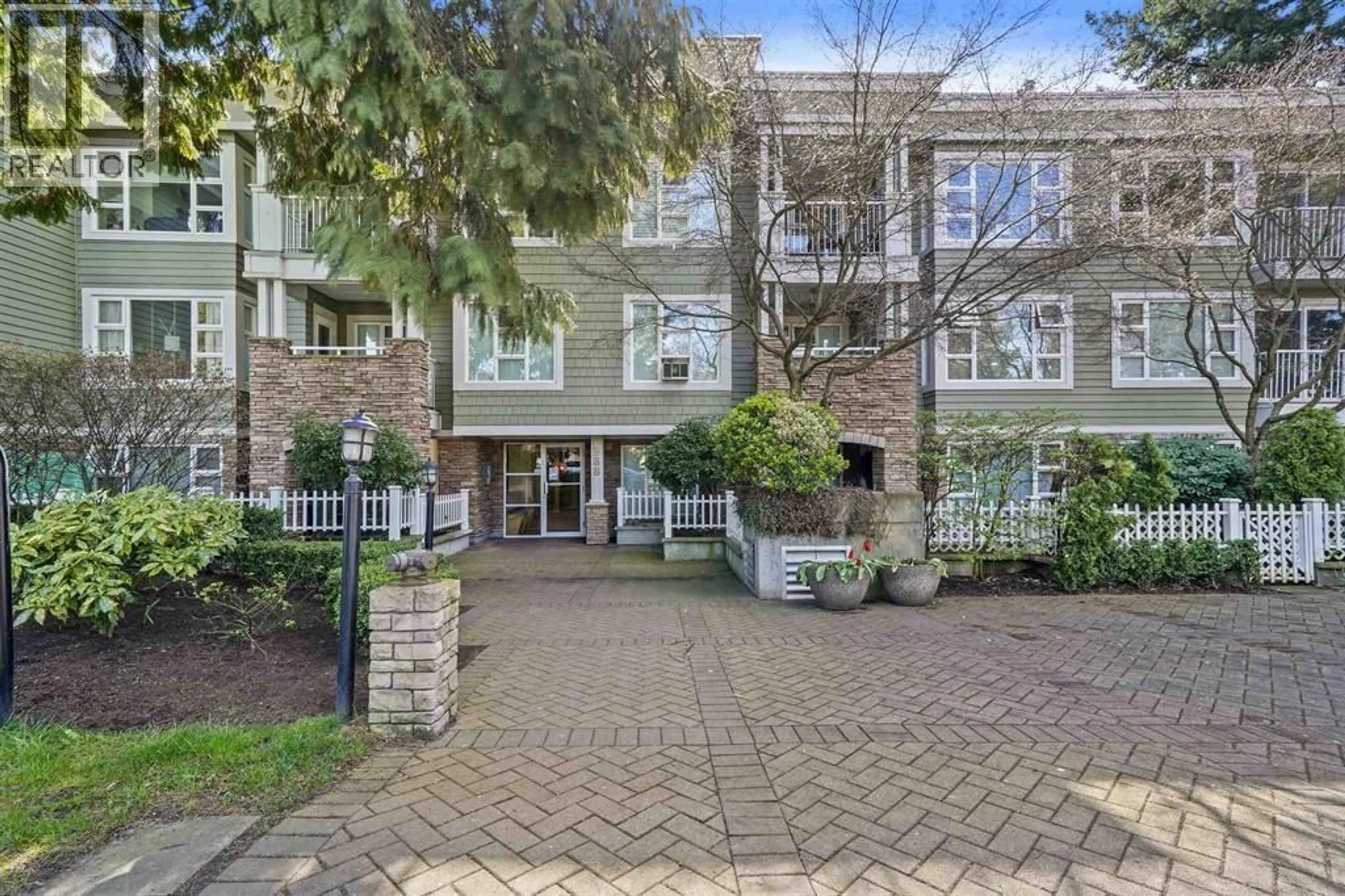 Unknown for 101 - 988 54TH AVENUE, Vancouver British Columbia V6P1M9