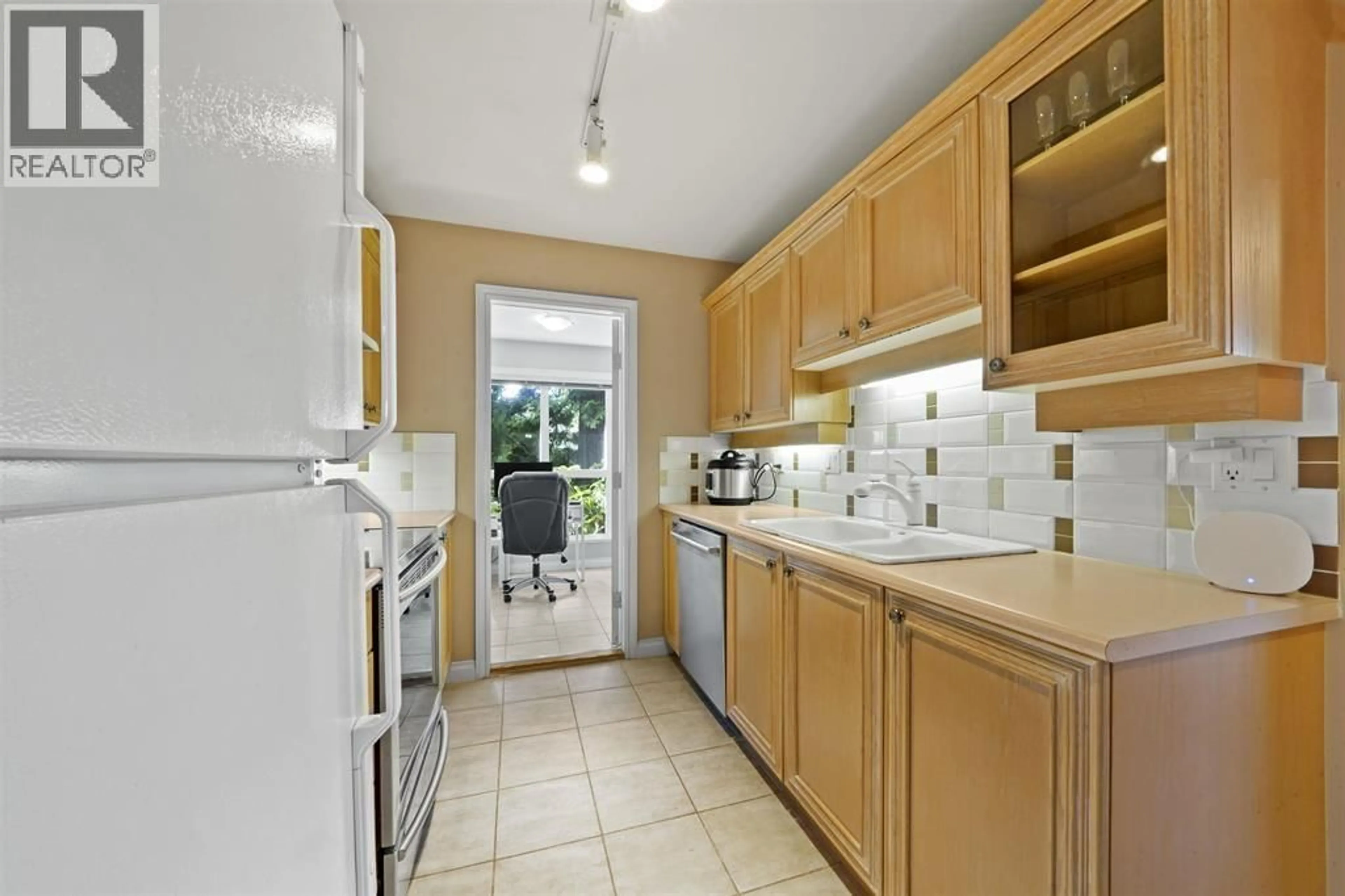 Standard kitchen, ceramic/tile floor for 101 - 988 54TH AVENUE, Vancouver British Columbia V6P1M9