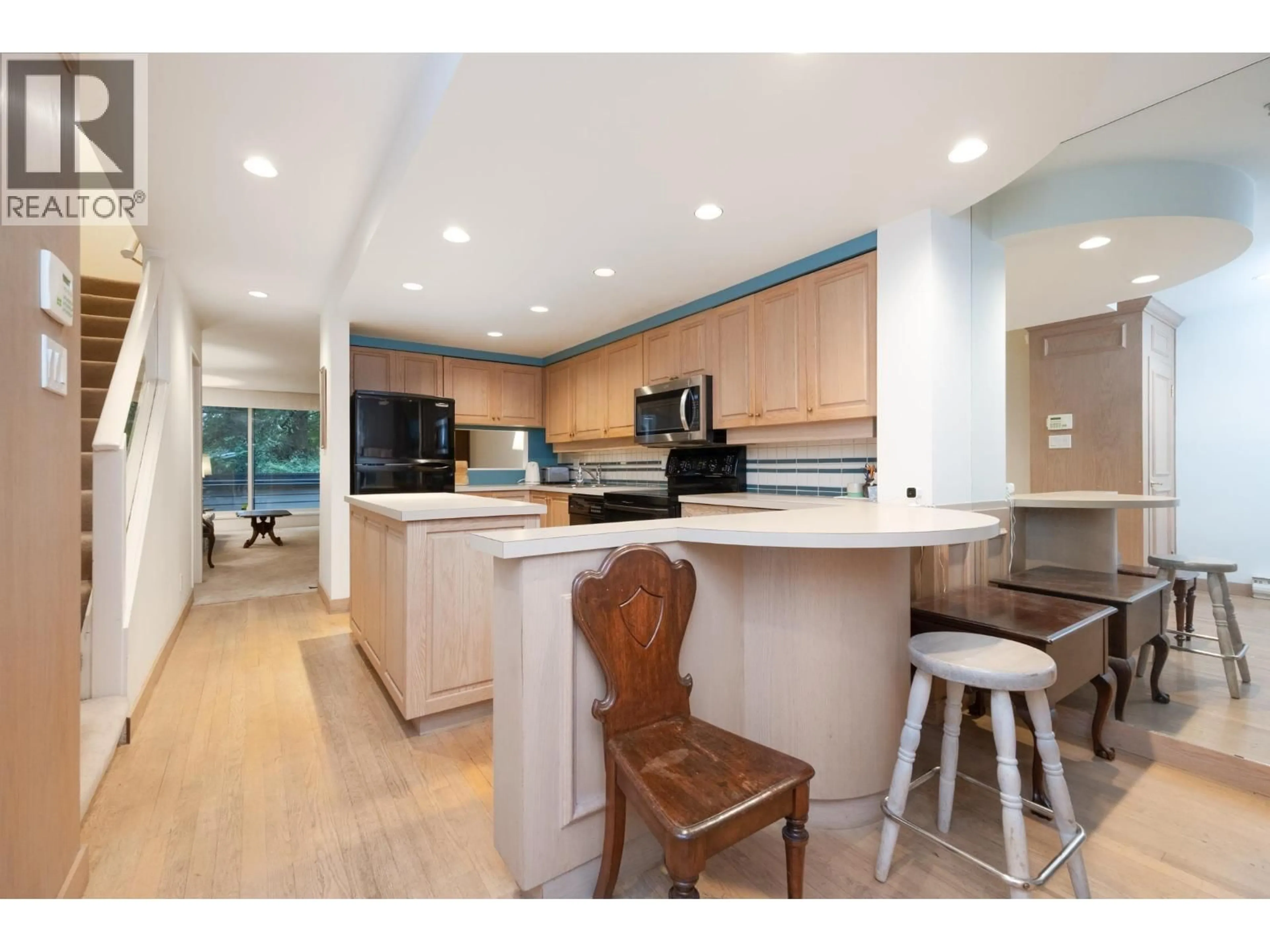 Open concept kitchen, unknown for 4083 PARKWAY DRIVE, Vancouver British Columbia V6L3C9