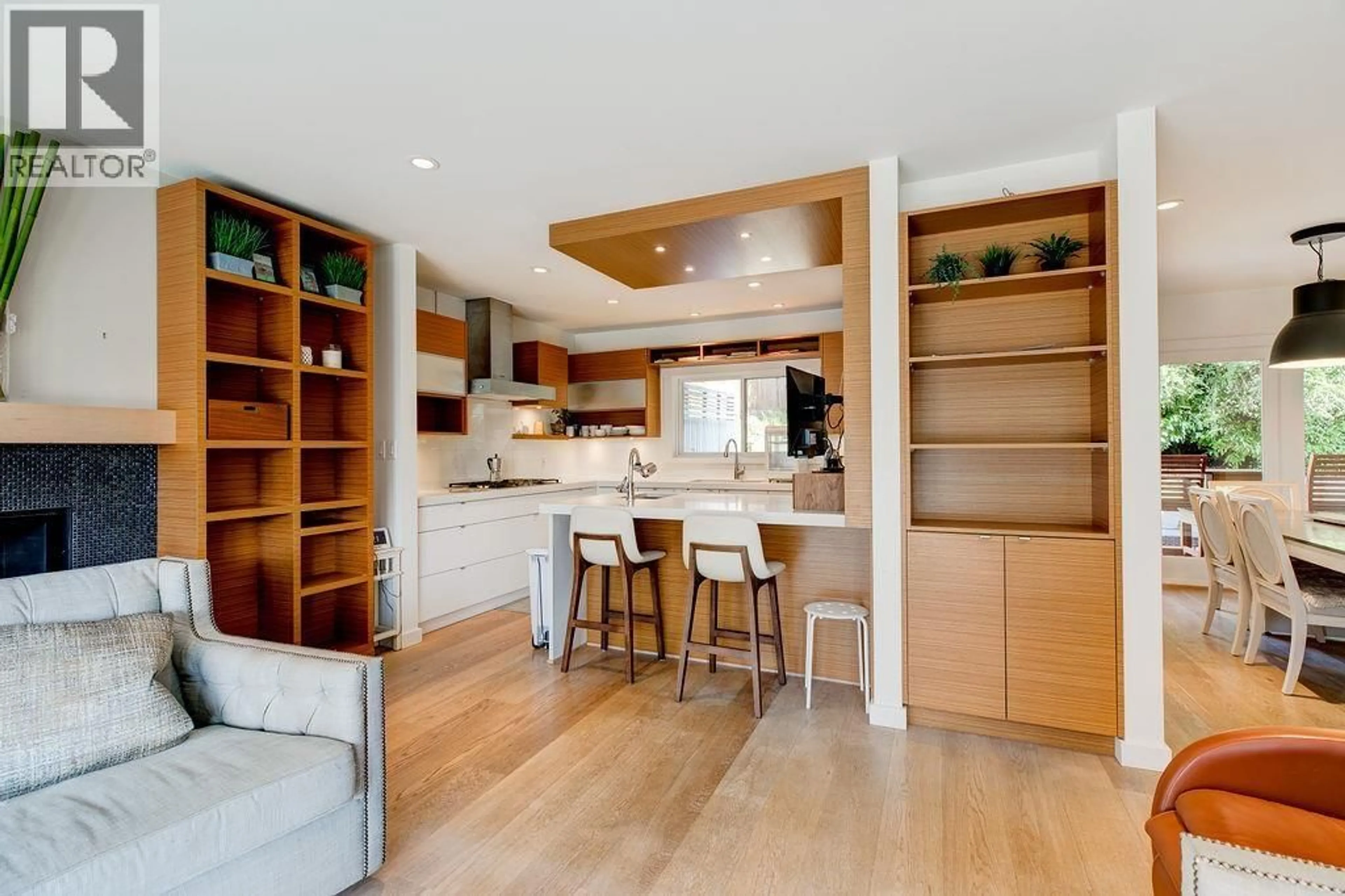 Open concept kitchen, wood/laminate floor for 5691 KEITH STREET, Burnaby British Columbia V5J3C4