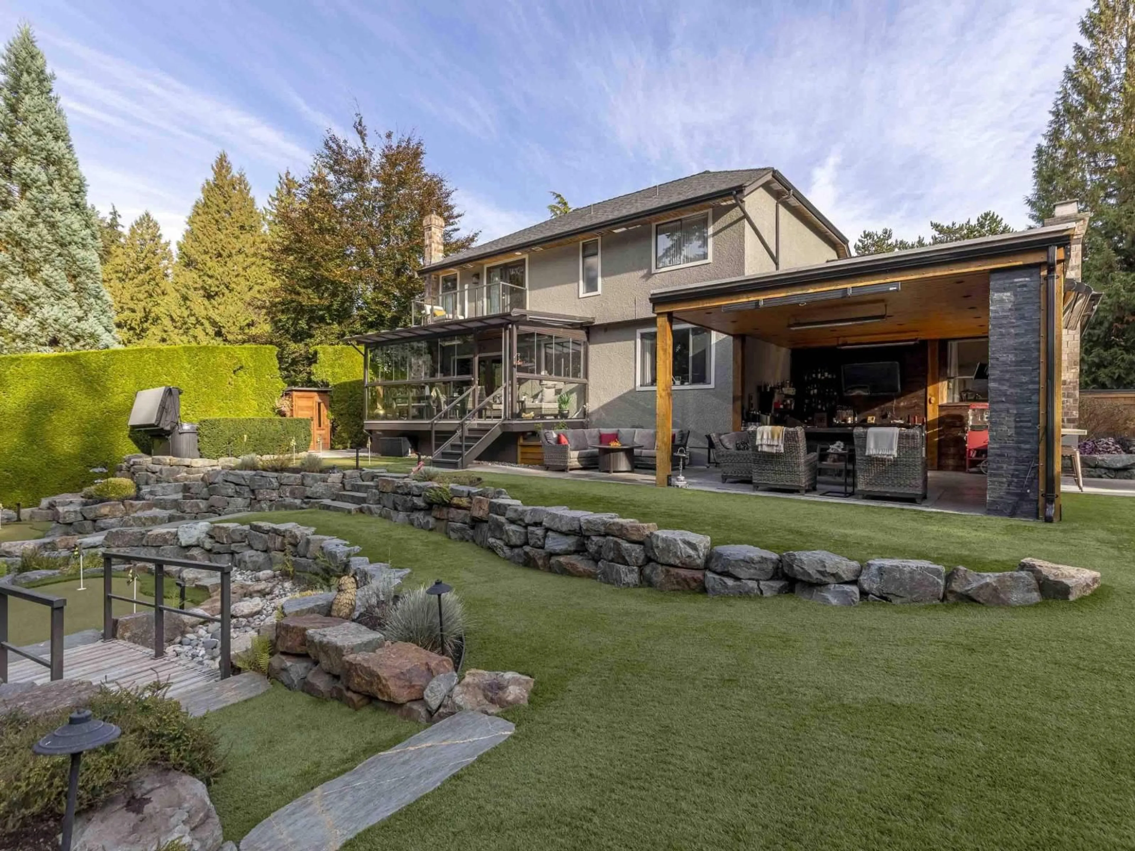Patio, mountain view for 11383 153A, Surrey British Columbia V3R9J2
