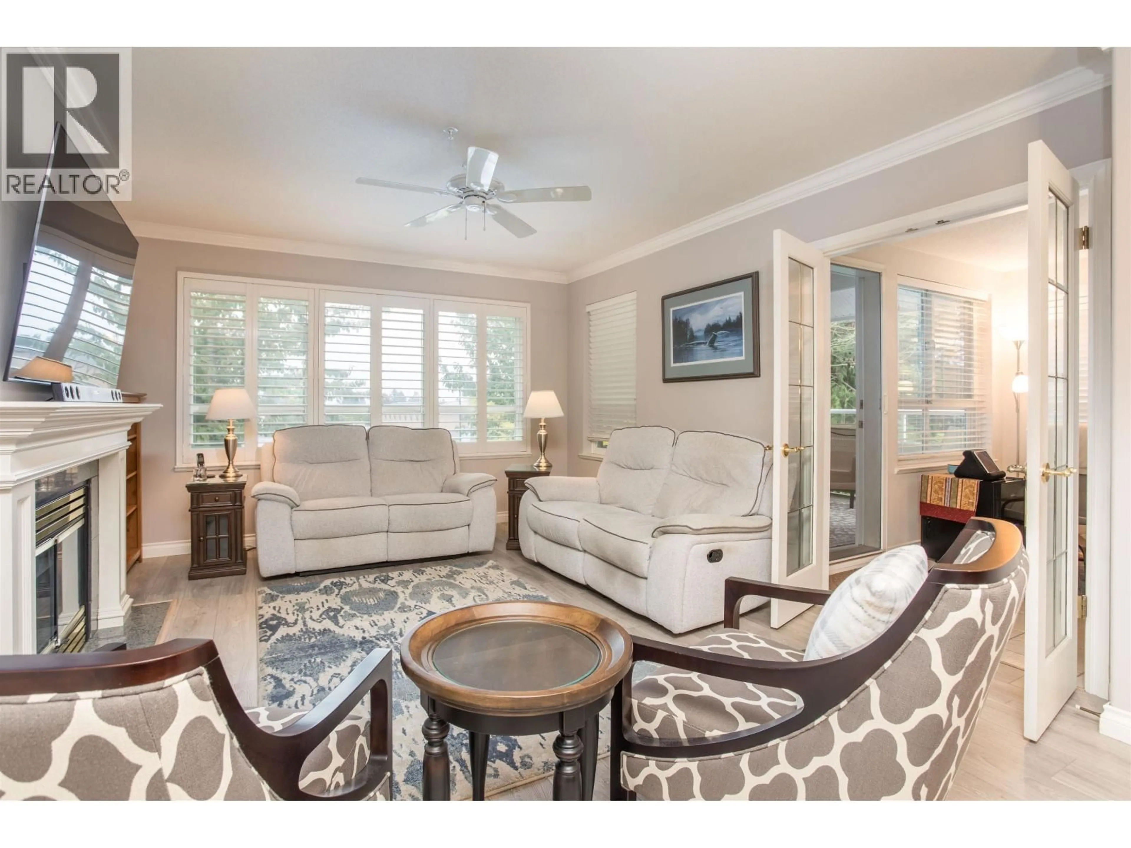 Living room with furniture, unknown for 202 - 1250 55TH STREET, Delta British Columbia V4M3K3