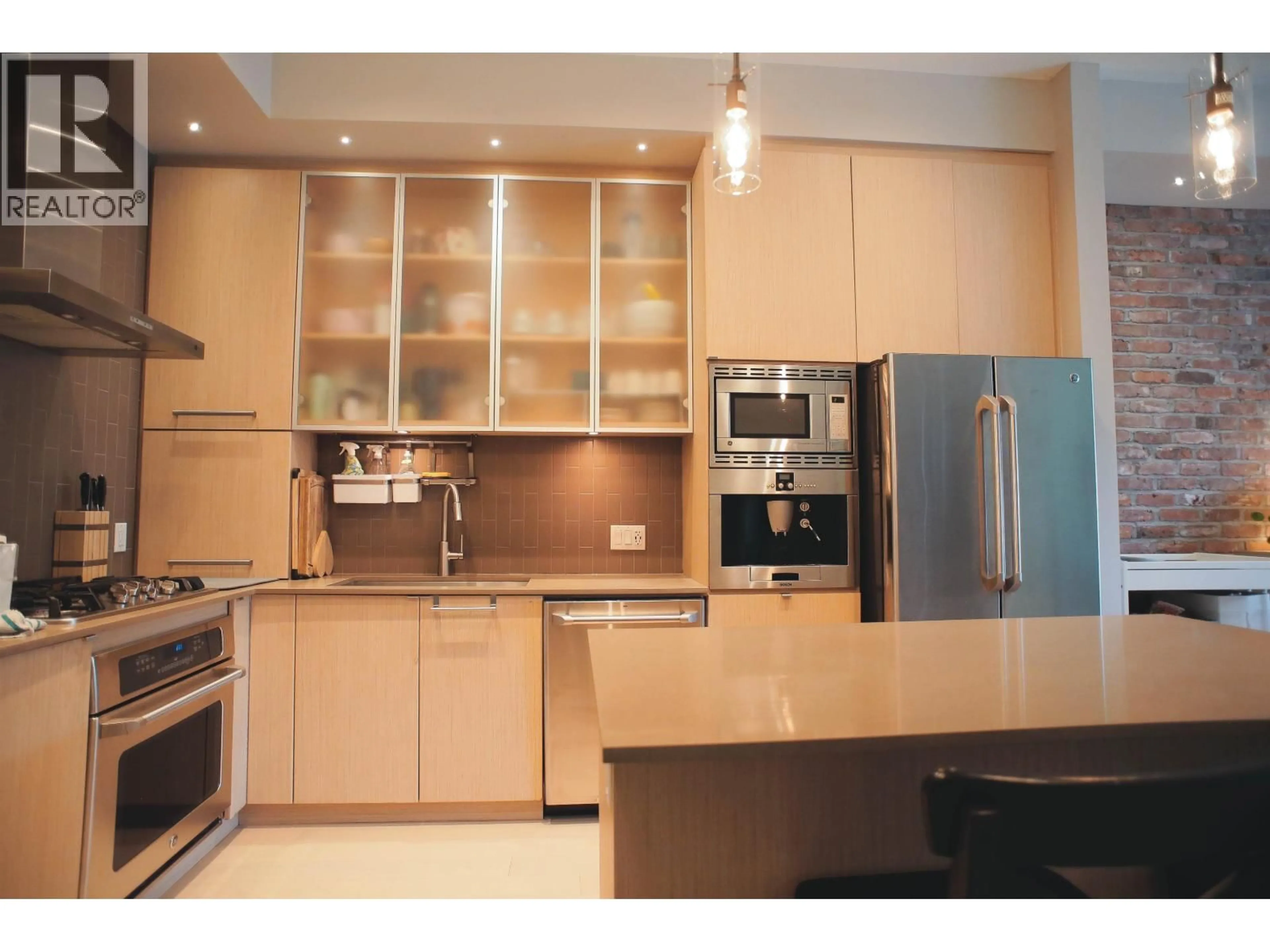 Contemporary kitchen, unknown for 104 - 260 SALTER STREET, New Westminster British Columbia V3M0J4