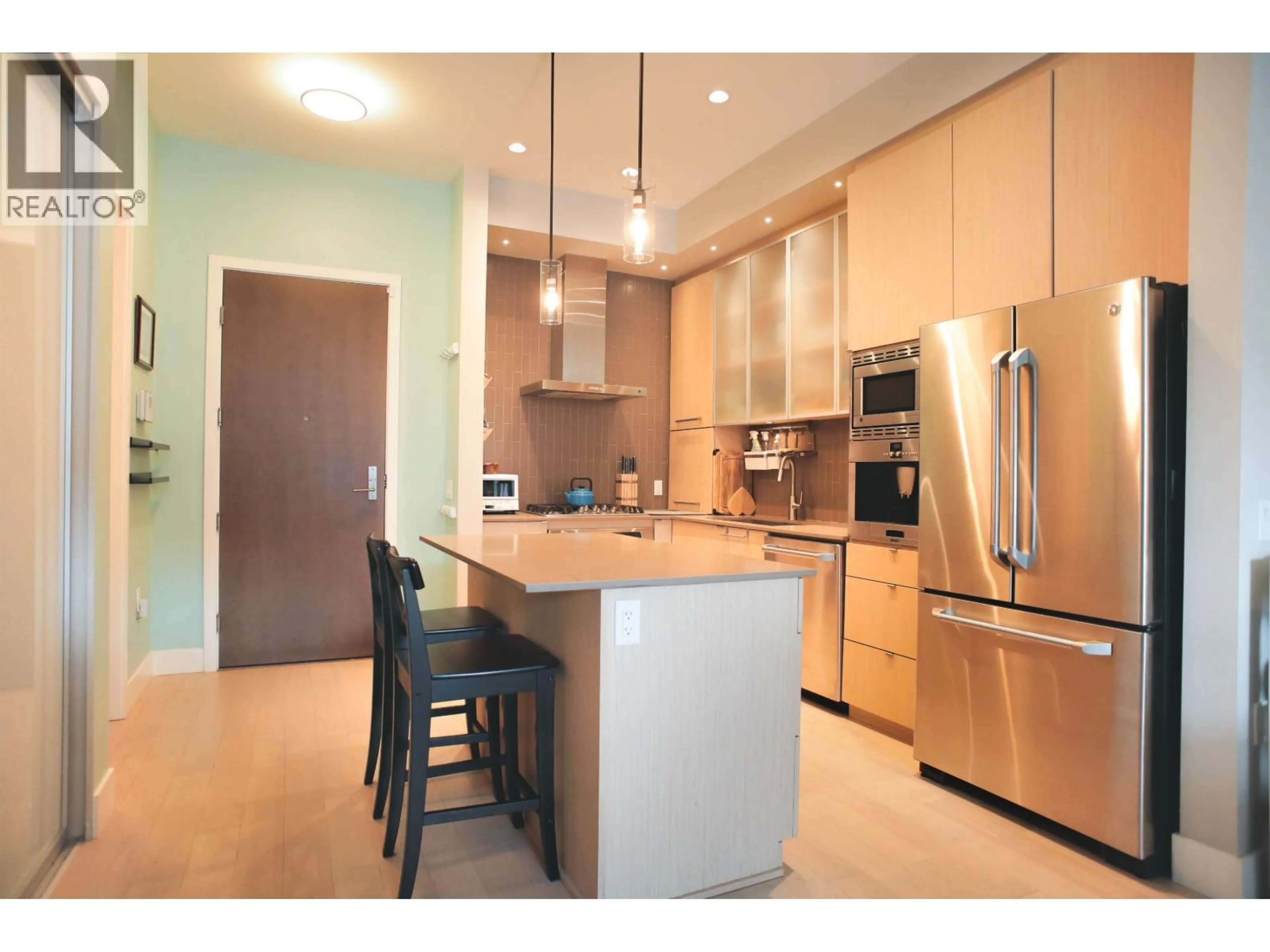 Contemporary kitchen, unknown for 104 - 260 SALTER STREET, New Westminster British Columbia V3M0J4