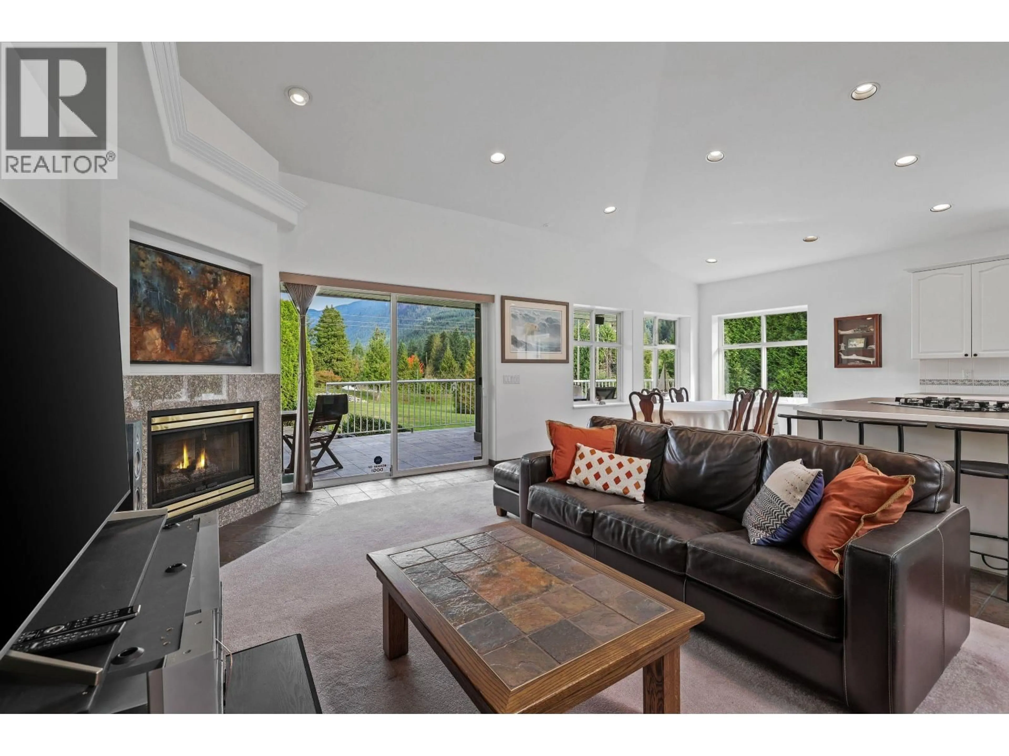 Living room with furniture, unknown for 107 HEMLOCK DRIVE, Anmore British Columbia V3H4W9