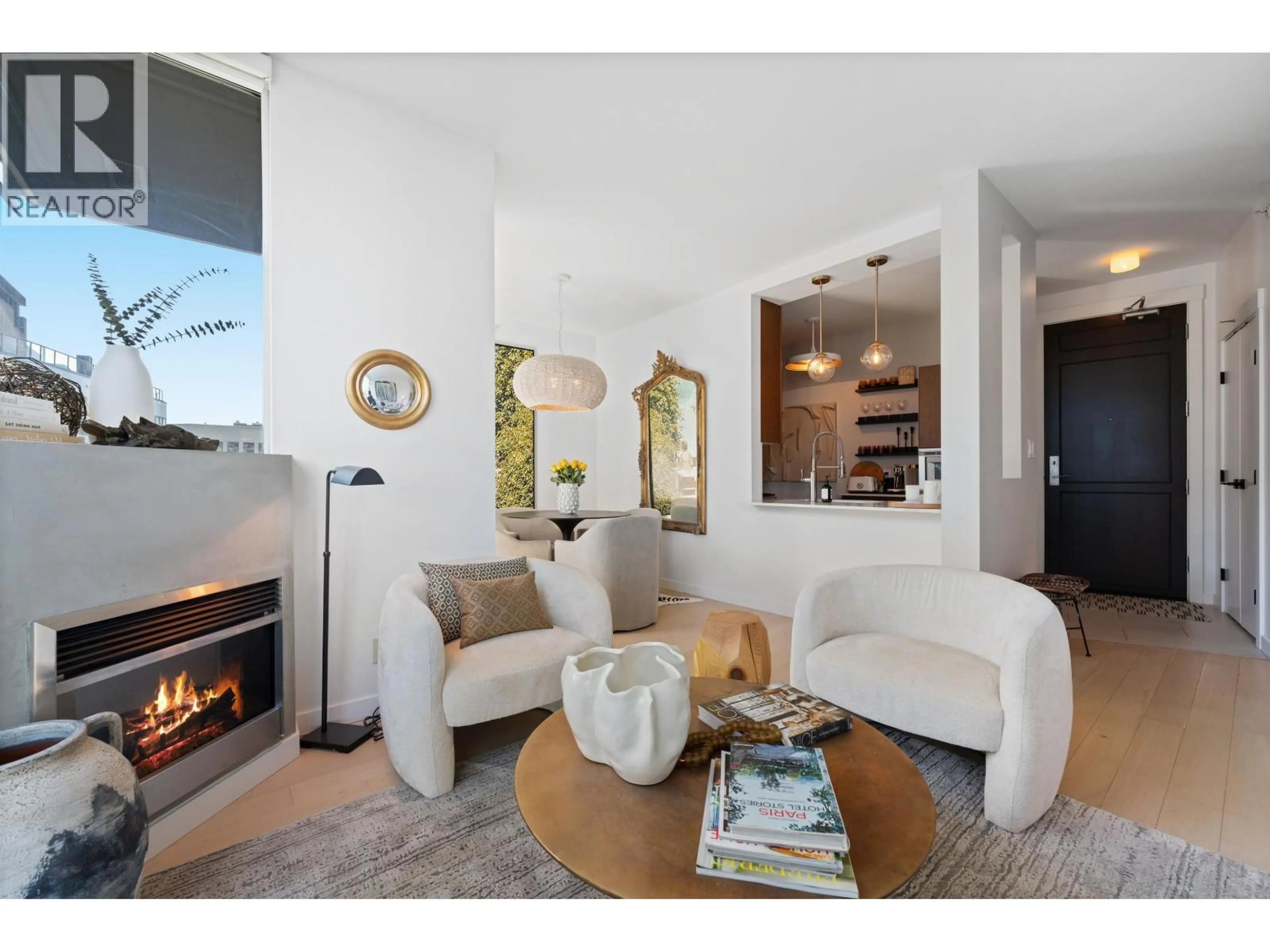 Living room with furniture, unknown for 2704 - 1189 MELVILLE STREET, Vancouver British Columbia V6E4T8