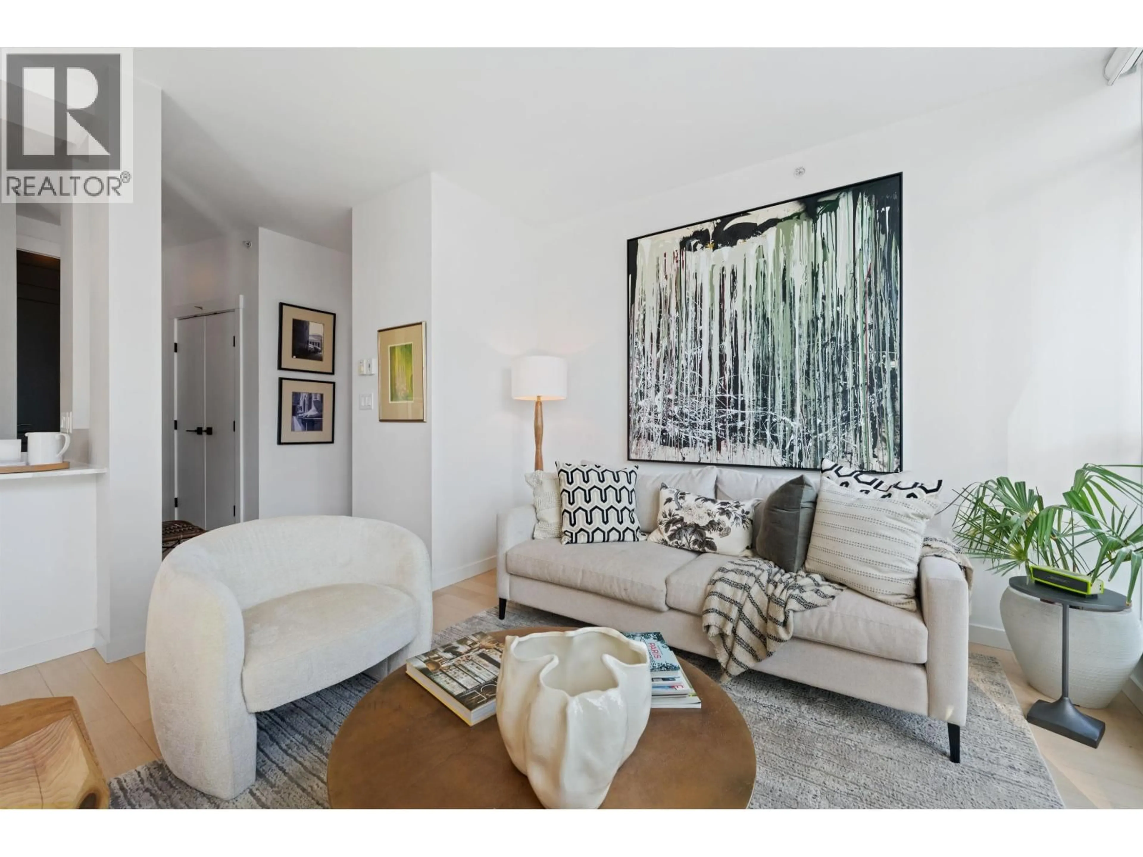 Living room with furniture, unknown for 2704 - 1189 MELVILLE STREET, Vancouver British Columbia V6E4T8