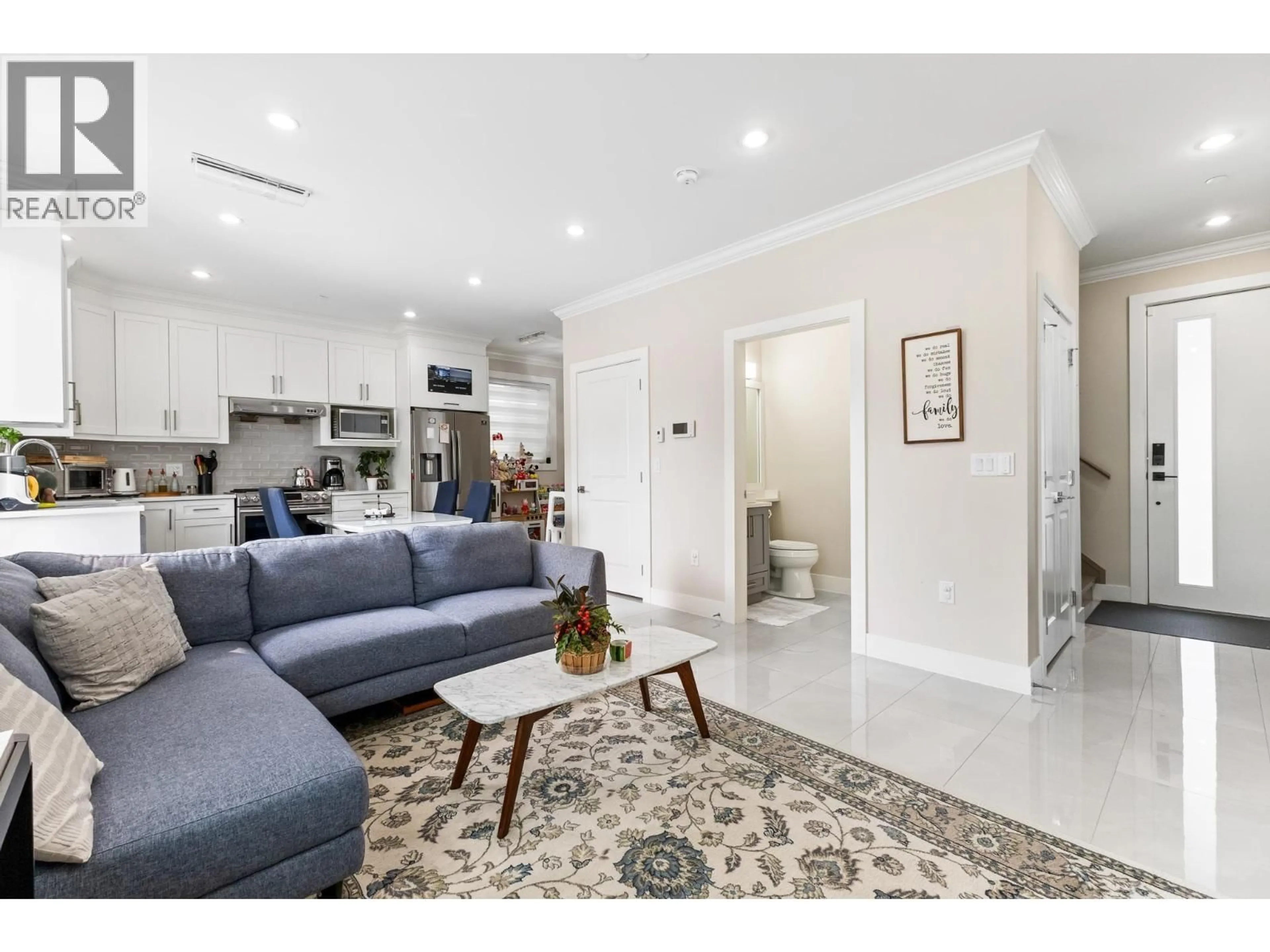 Living room with furniture, unknown for 2 - 2786 46TH AVENUE, Vancouver British Columbia V5S1A7