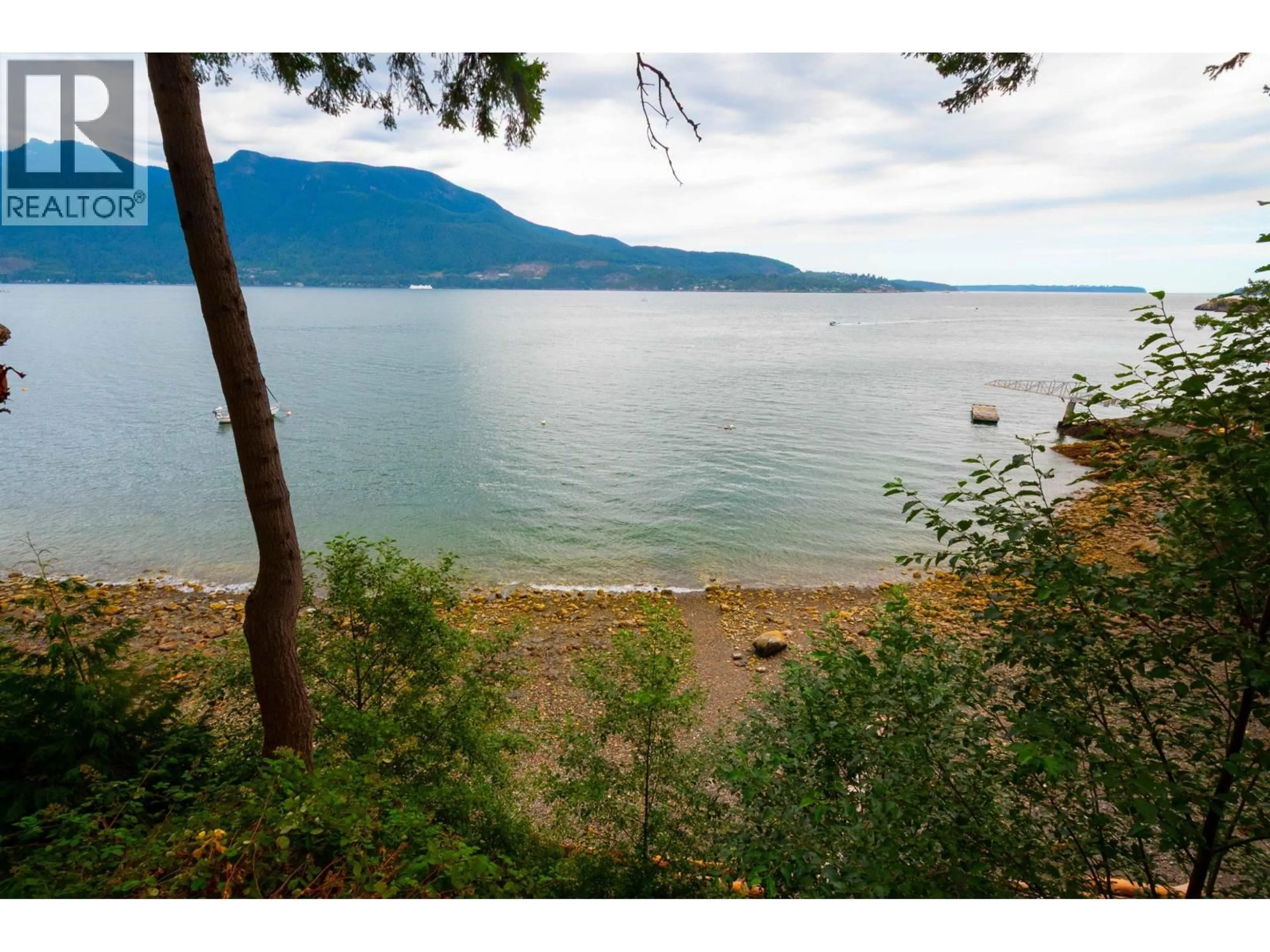 Blurry image for 1433 EAGLE CLIFF ROAD, Bowen Island British Columbia V0N1G1