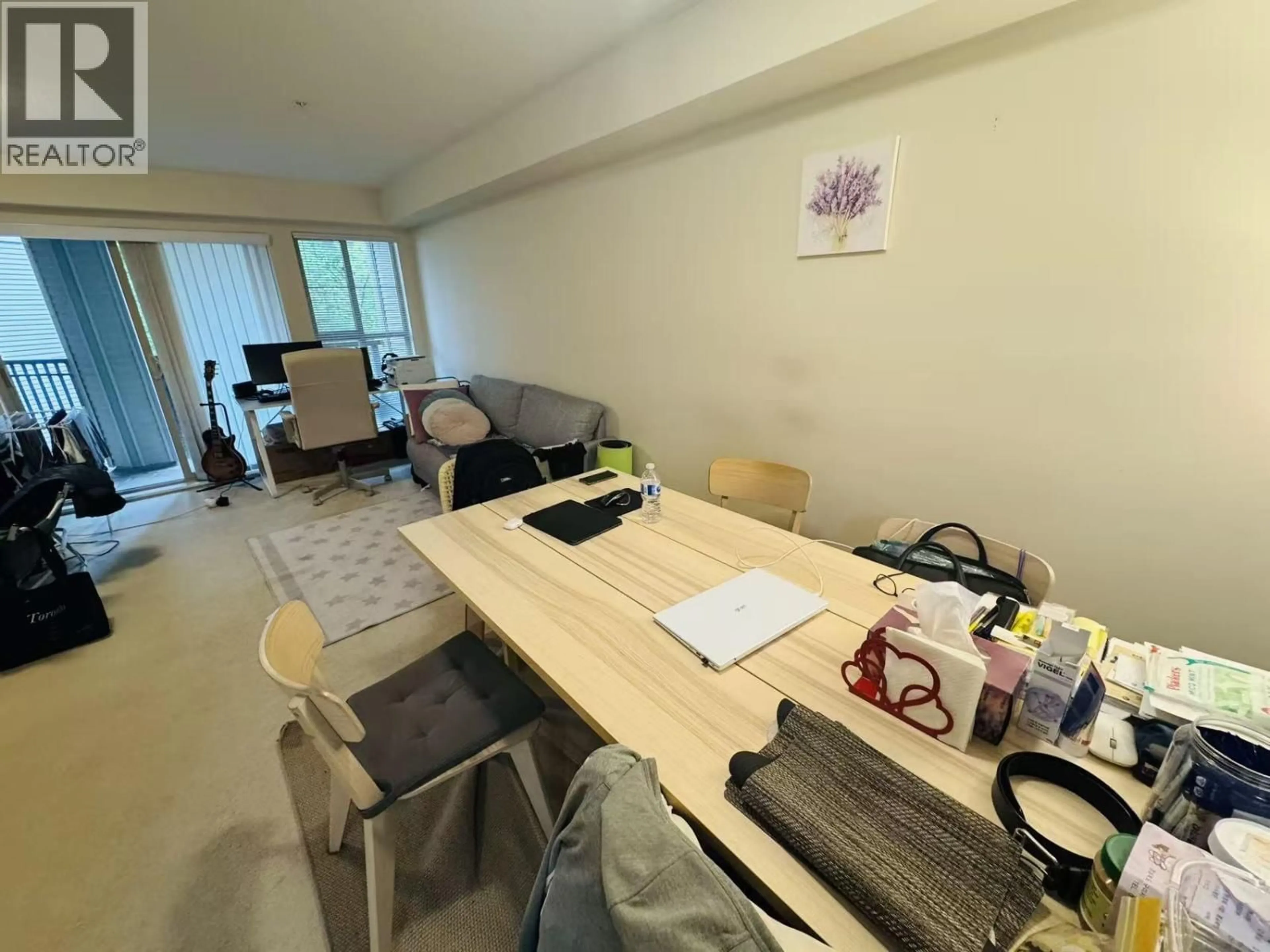 A pic of a room for 306 - 2958 SILVER SPRINGS BOULEVARD, Coquitlam British Columbia V3E3R9