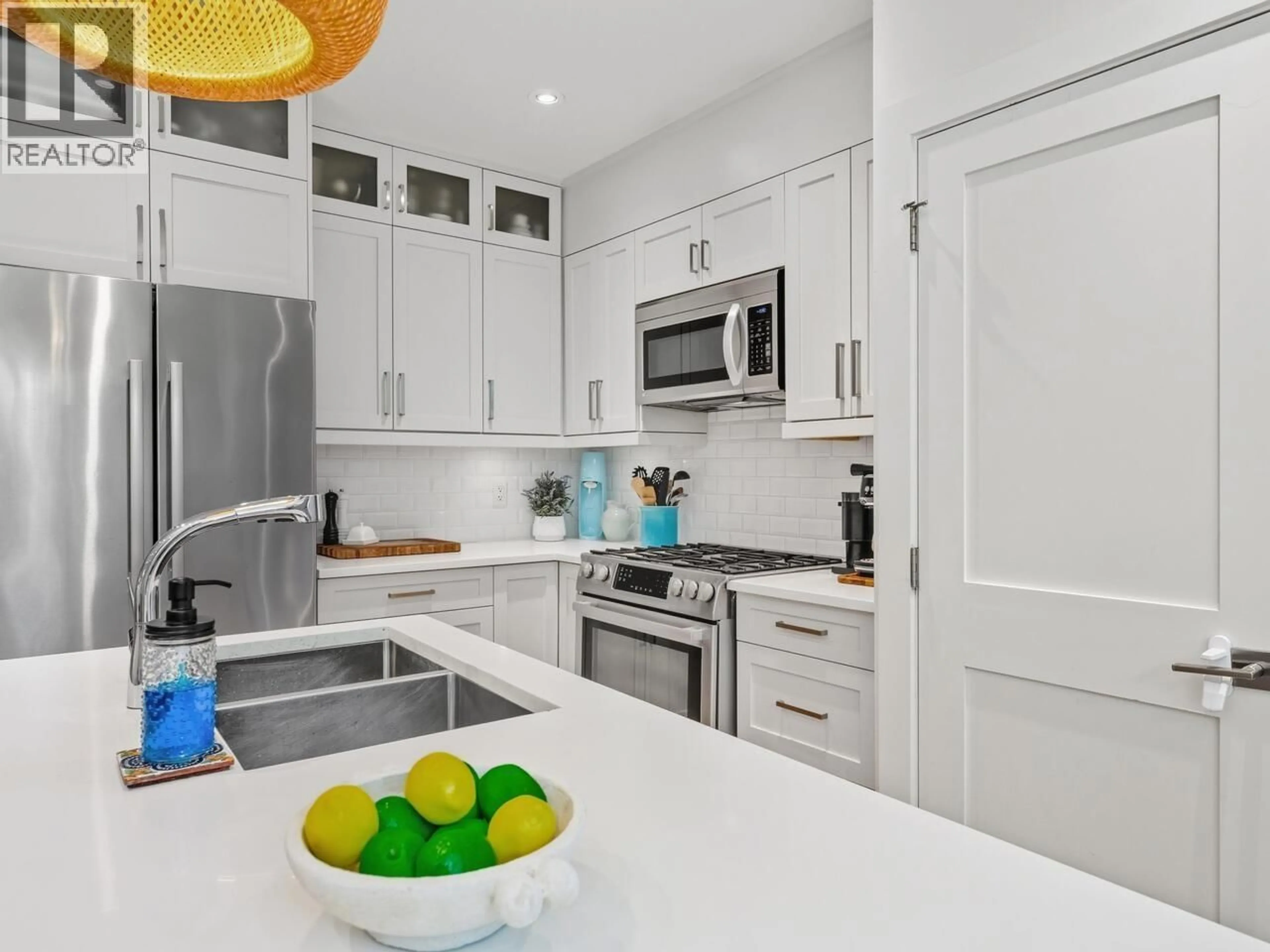 Contemporary kitchen, ceramic/tile floor for 165 14TH AVENUE, Vancouver British Columbia V5Y1W8