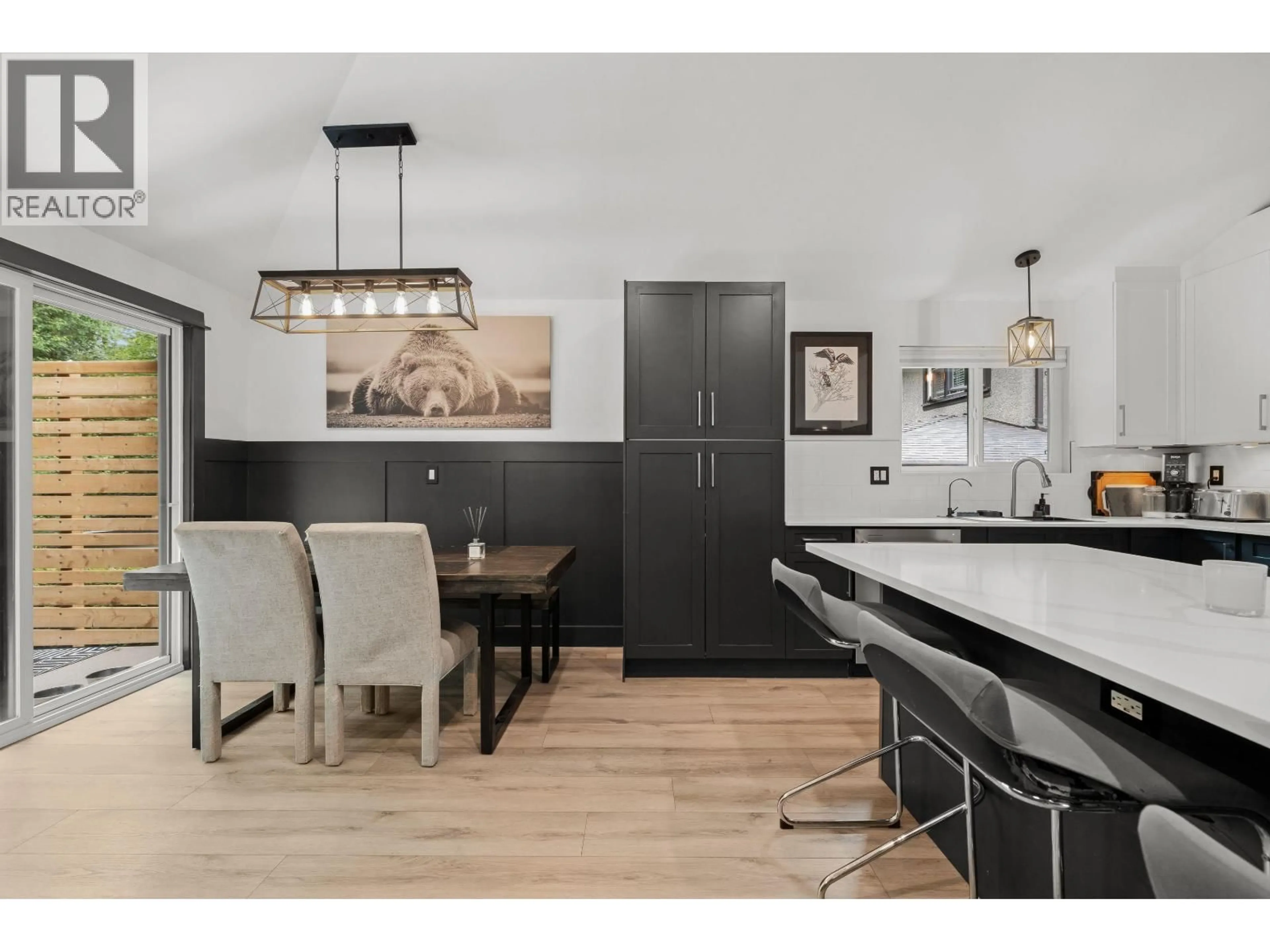 Open concept kitchen, unknown for 1430 DRAYCOTT ROAD, North Vancouver British Columbia V7J1W2
