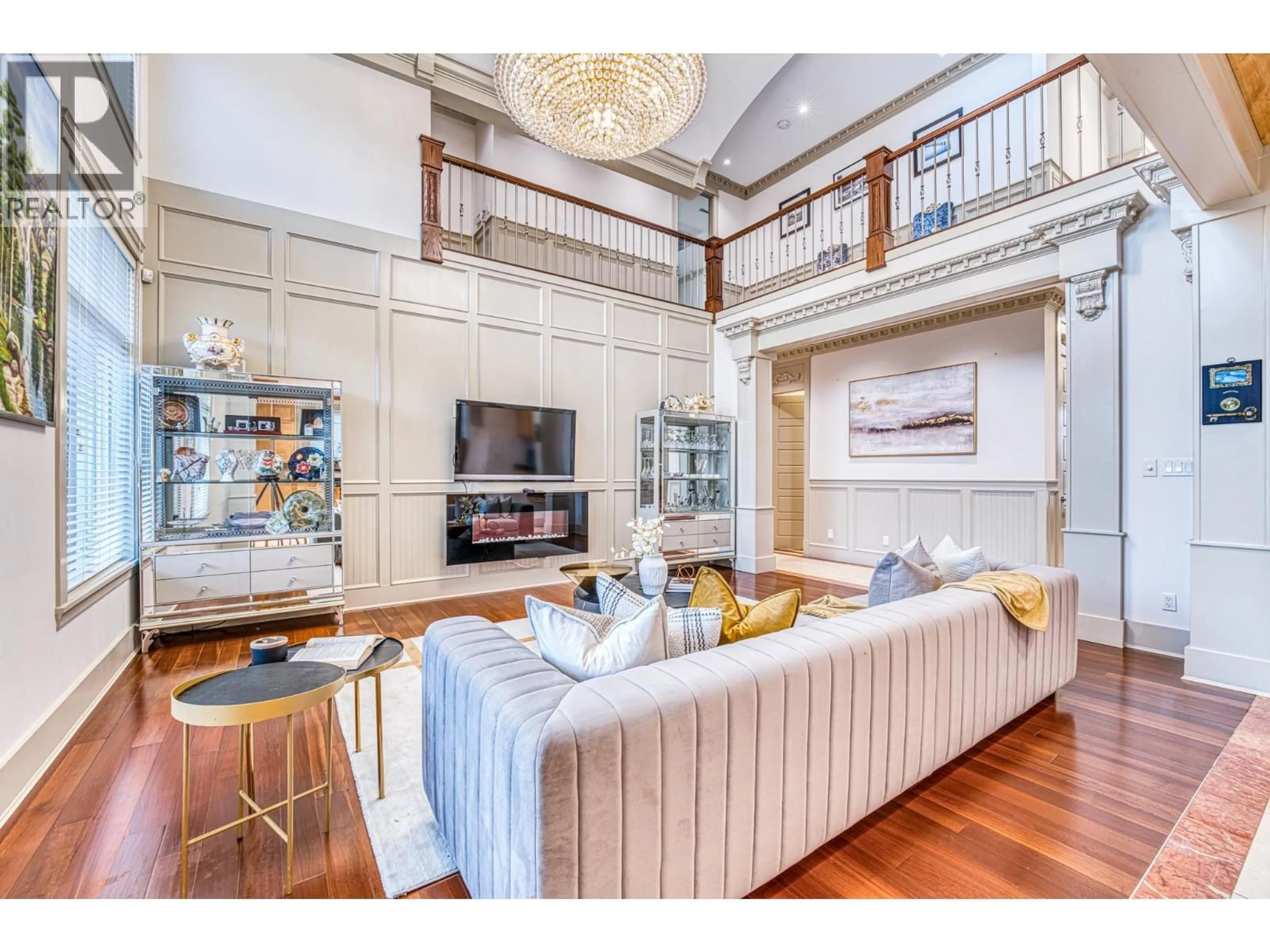 Living room with furniture, unknown for 8511 SUNNYWOOD DRIVE, Richmond British Columbia V6Y3G4