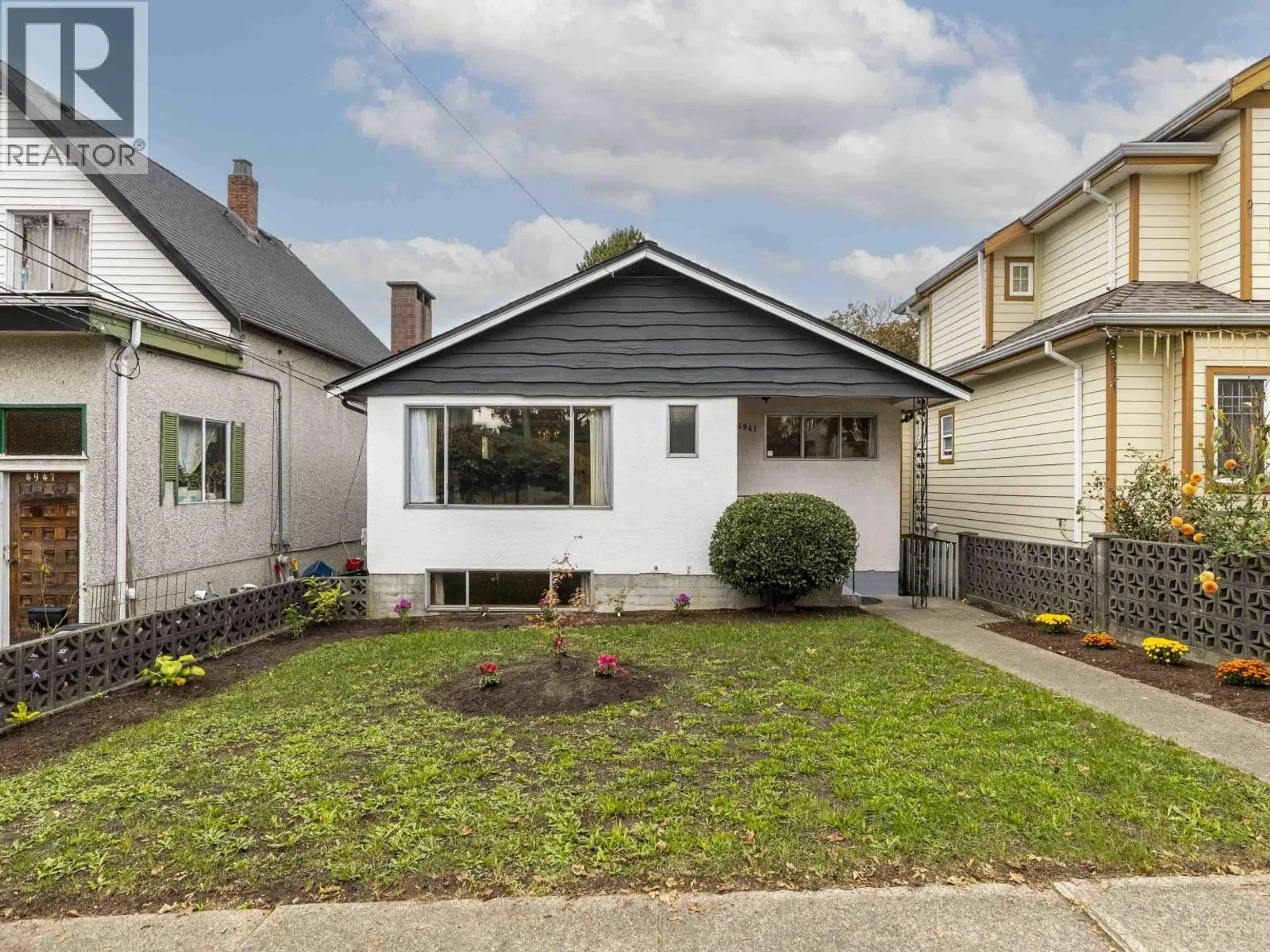 Home with vinyl exterior material, street for 4941 SPENCER STREET, Vancouver British Columbia V5R3Z9