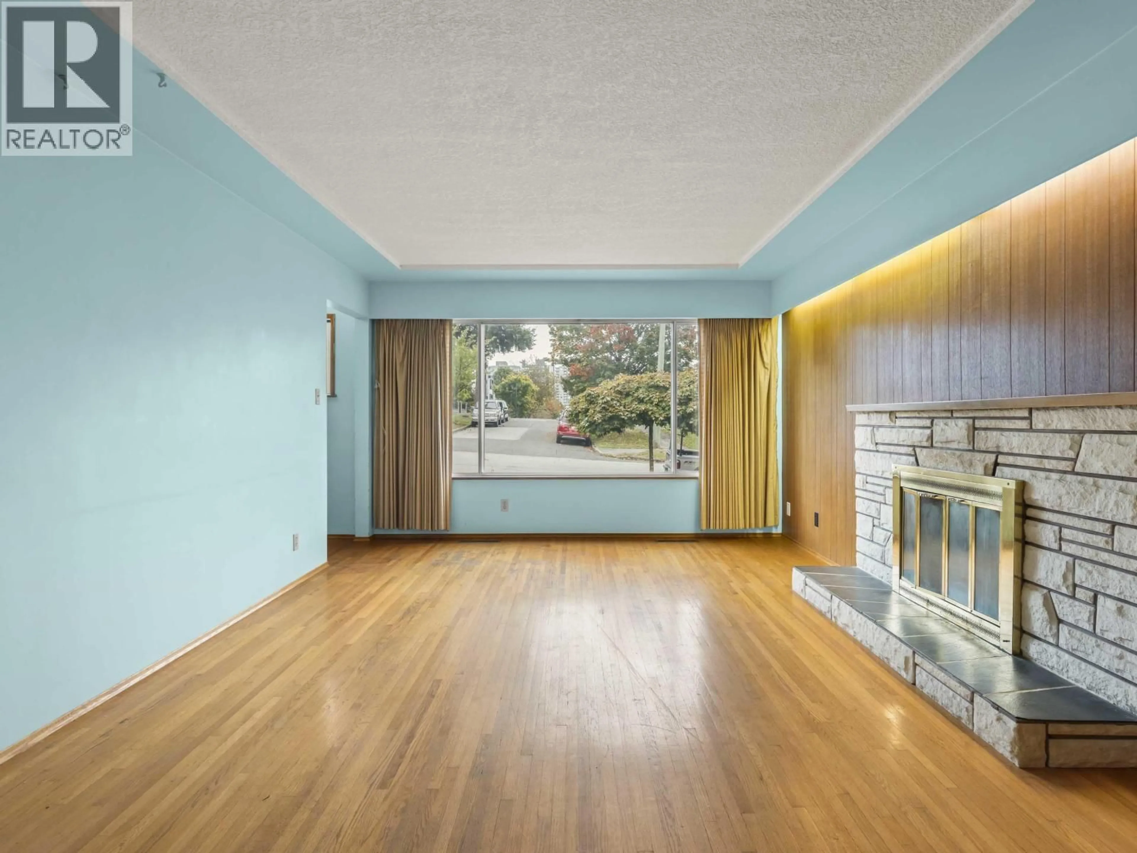 Unknown for 4941 SPENCER STREET, Vancouver British Columbia V5R3Z9