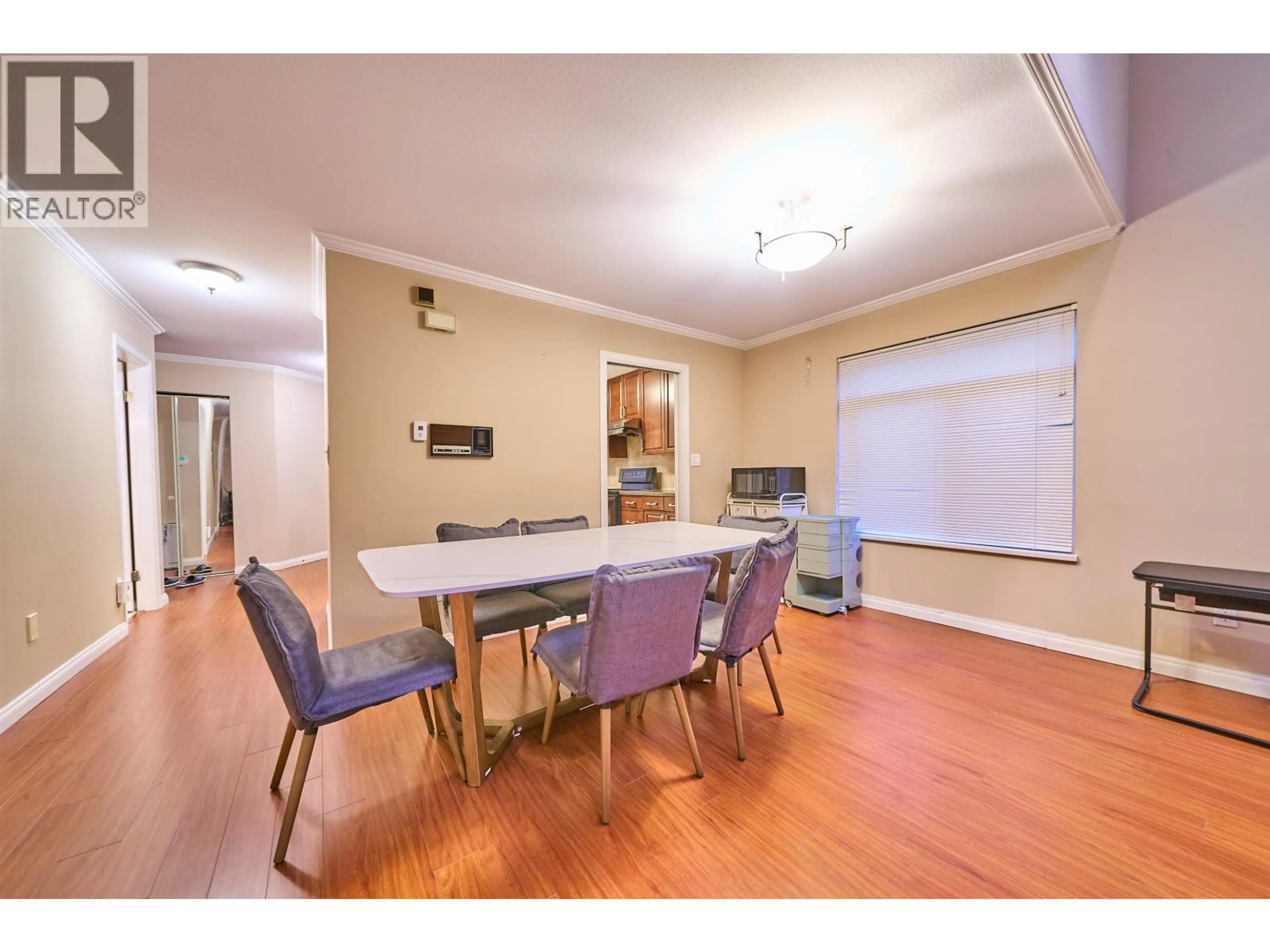 Dining room, wood/laminate floor for 4 - 9700 BLUNDELL ROAD, Richmond British Columbia V6Y1K6