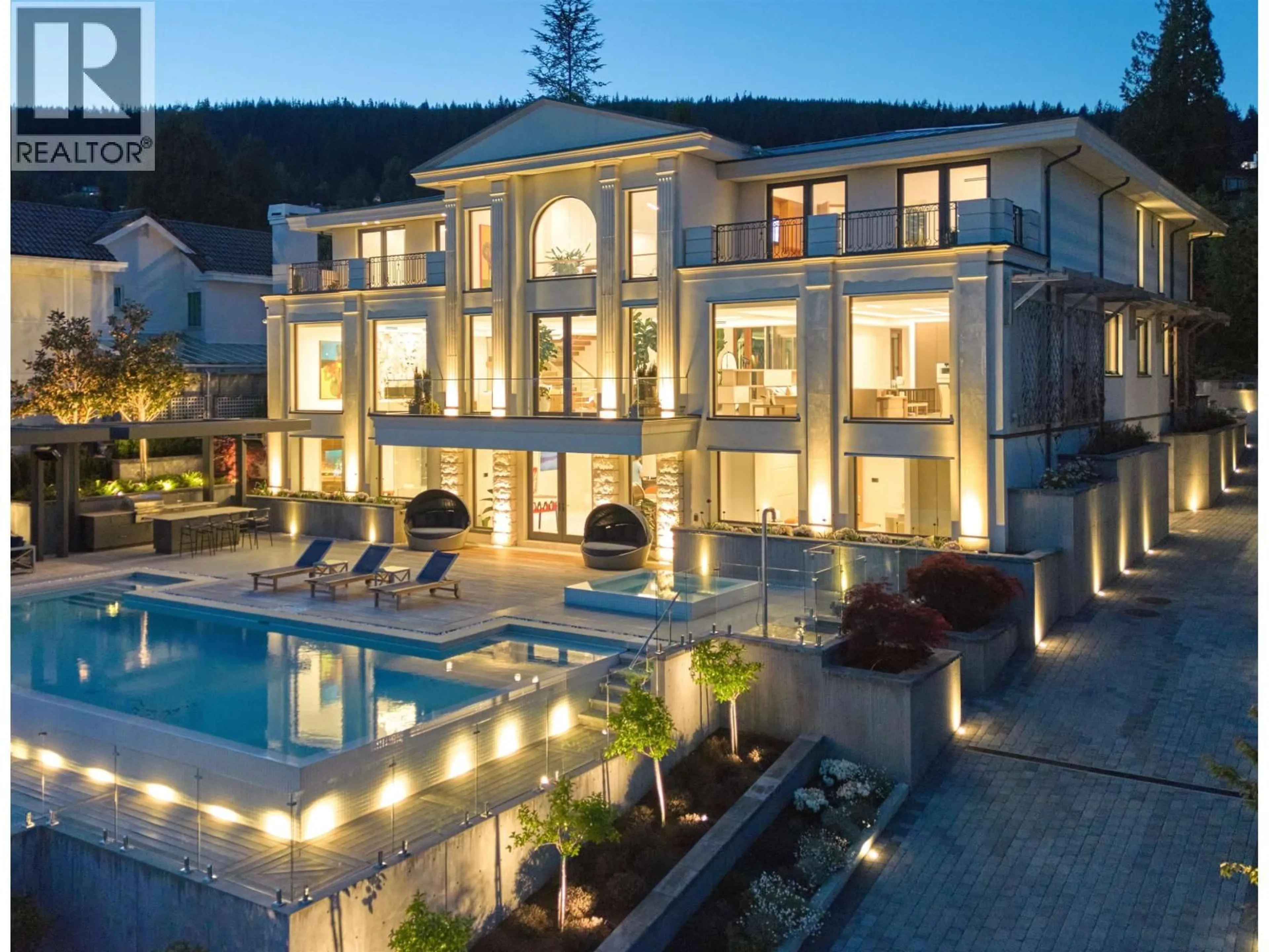A pic from outside/outdoor area/front of a property/back of a property/a pic from drone, unknown for 961 KING GEORGES WAY, West Vancouver British Columbia V7S1S6