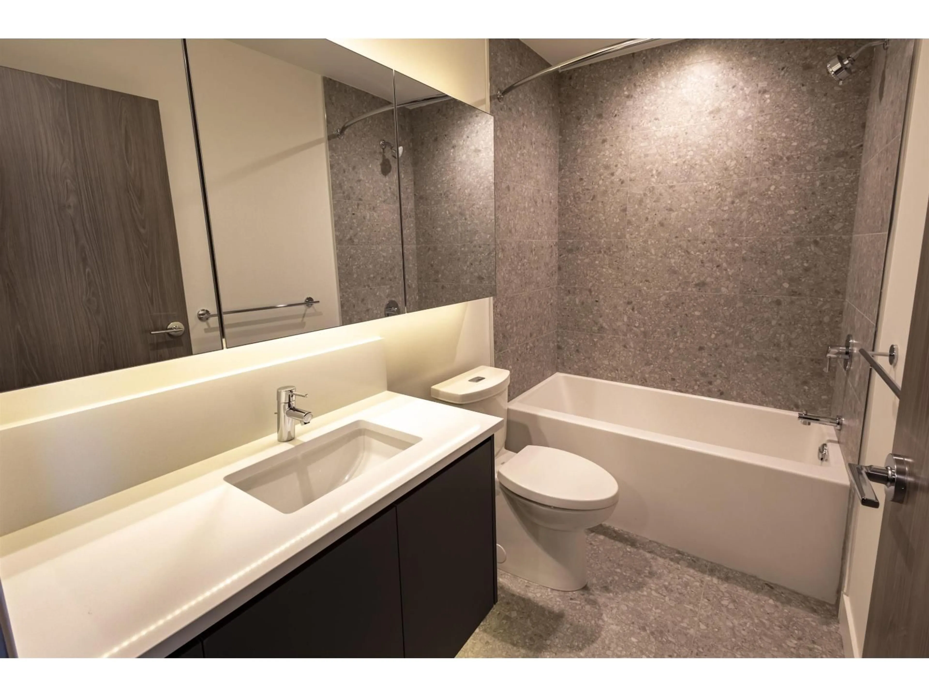 Standard bathroom, ceramic/tile floor for 3506 - 10750 135A, Surrey British Columbia V3T0V4