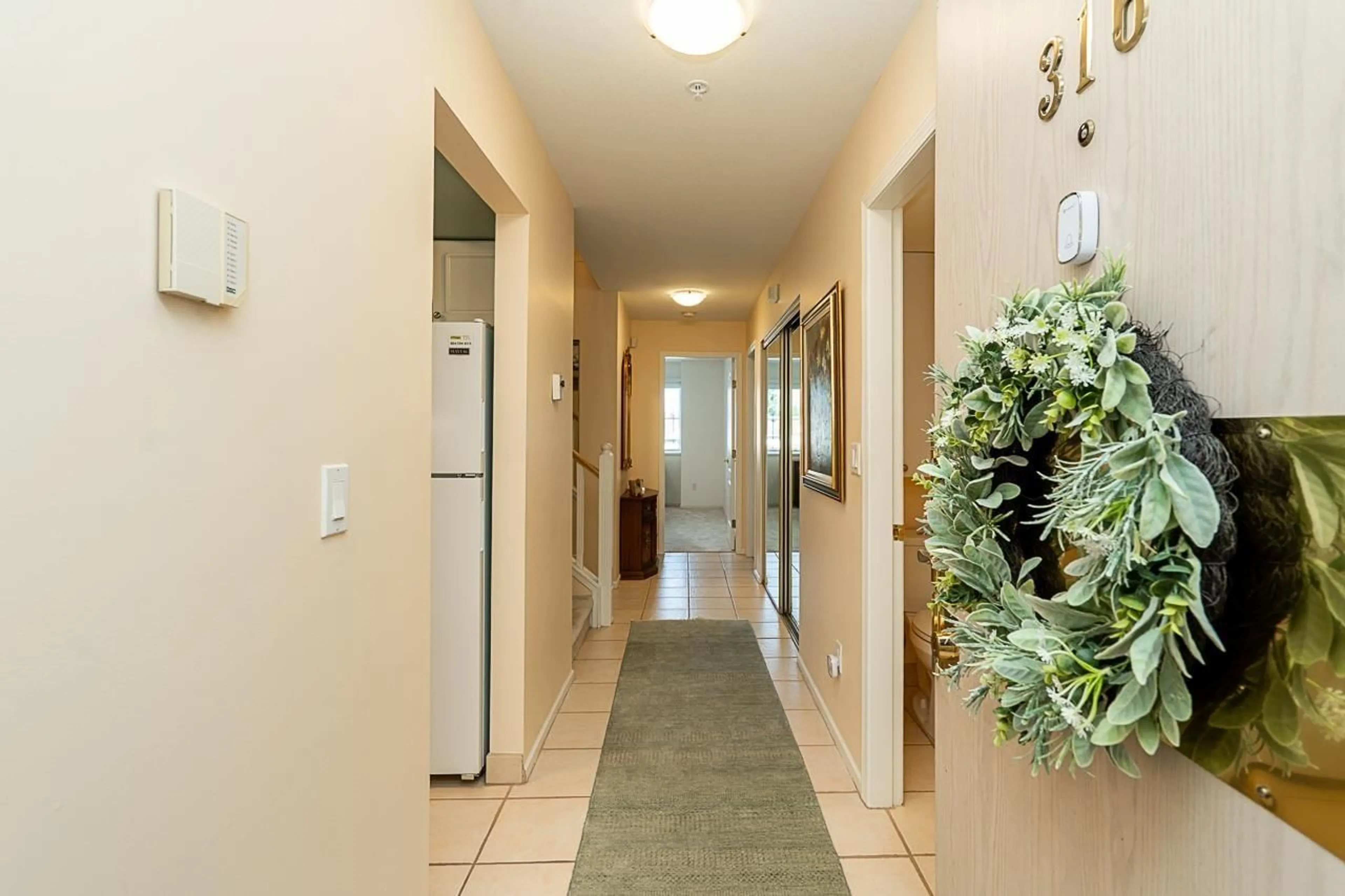 Indoor foyer for 316 - 13911 70, Surrey British Columbia V3W6B4