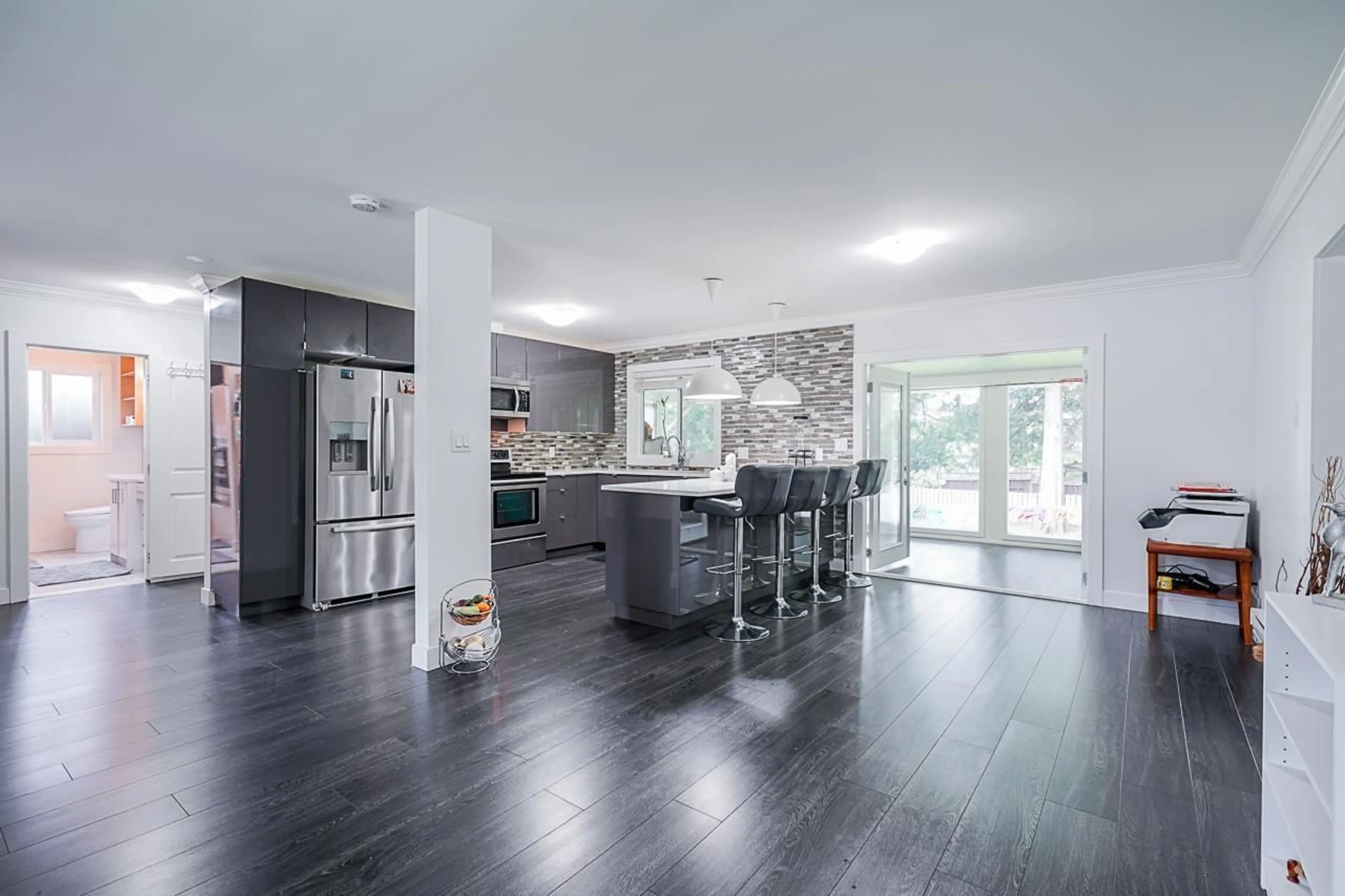 Open concept kitchen, unknown for 2212 GRANT, Abbotsford British Columbia V2T2M7