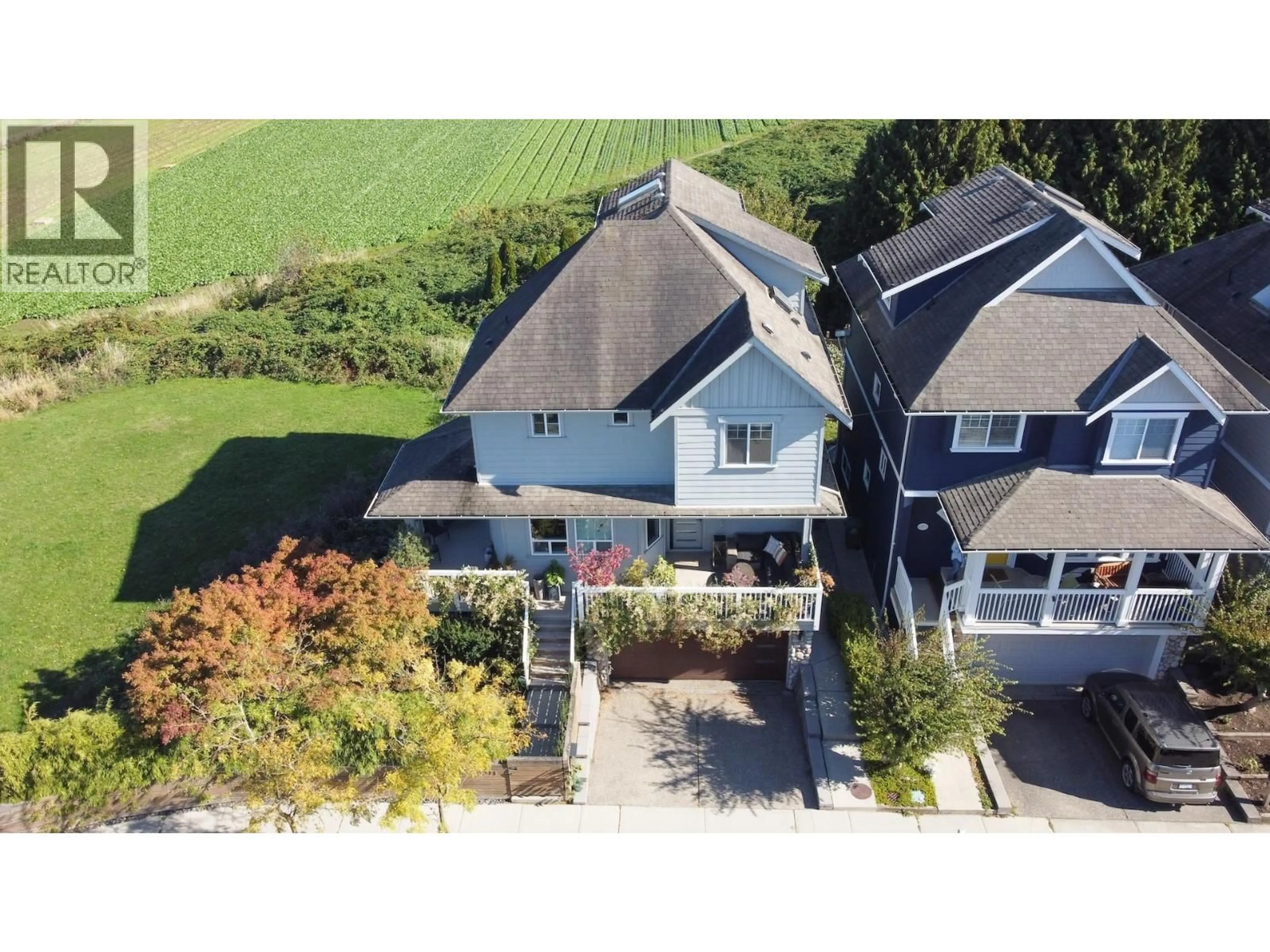 A pic from outside/outdoor area/front of a property/back of a property/a pic from drone, street for 6371 LONDON ROAD, Richmond British Columbia V7E6V5