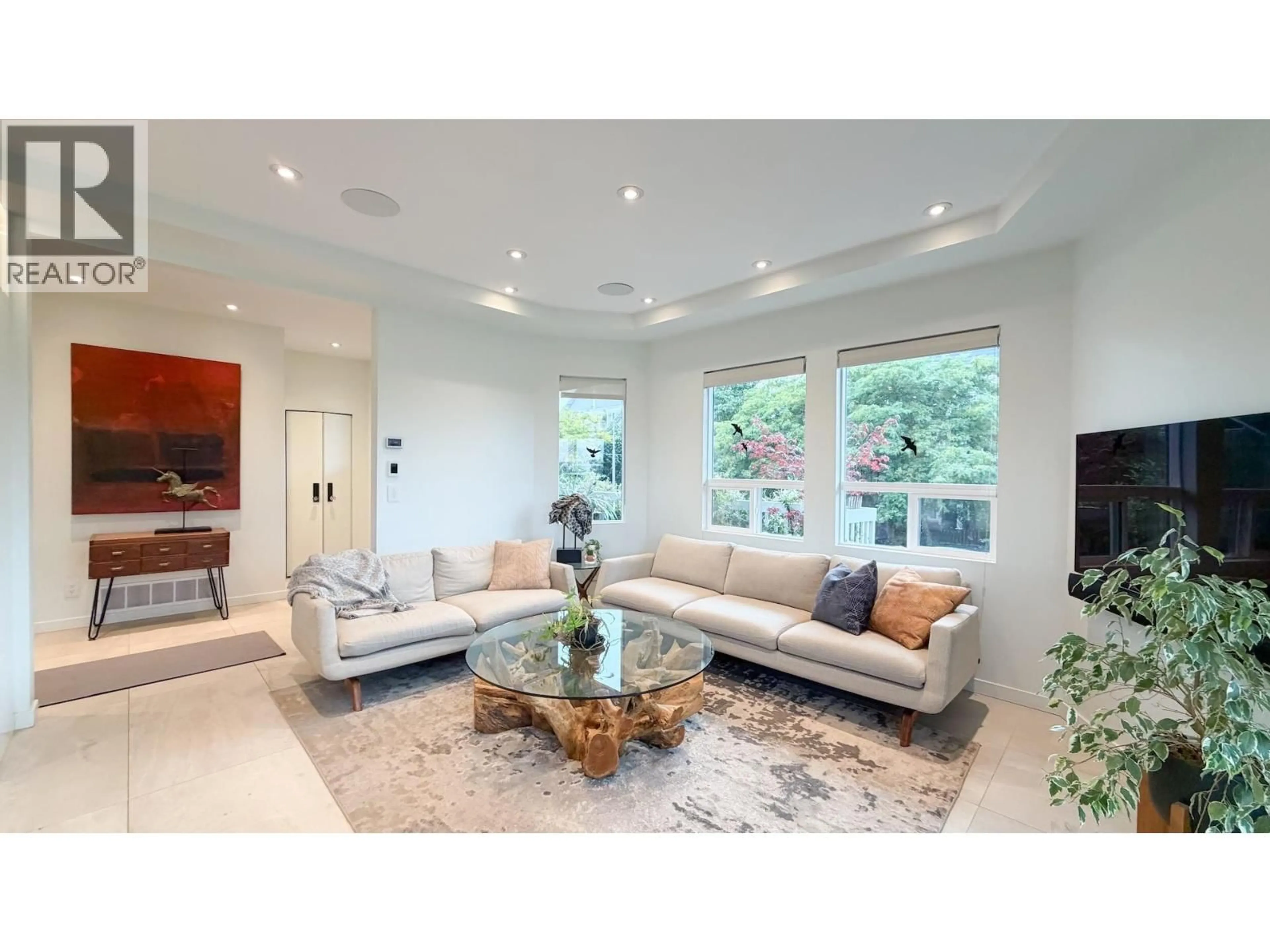 Living room with furniture, unknown for 6371 LONDON ROAD, Richmond British Columbia V7E6V5