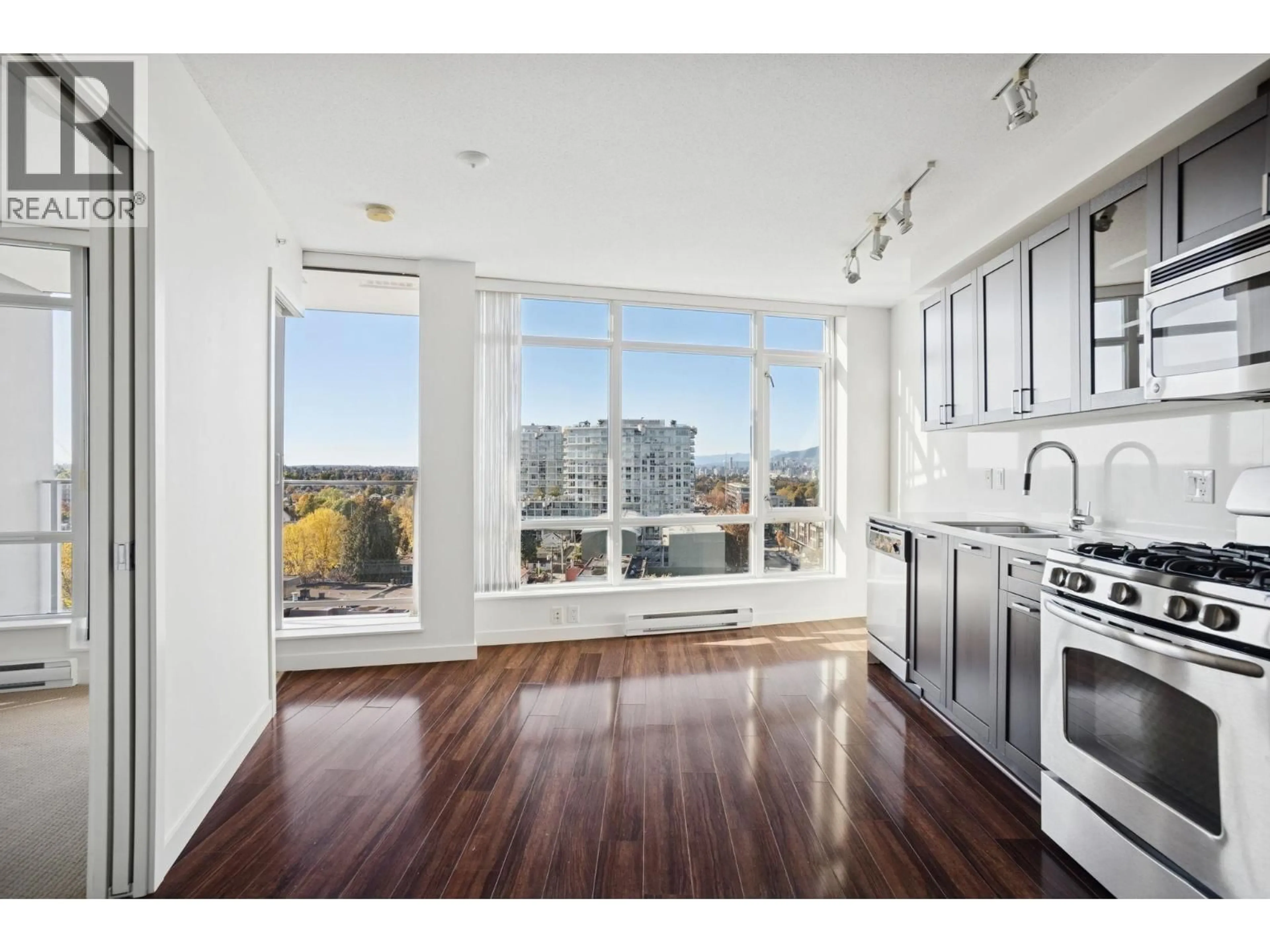 Open concept kitchen, wood/laminate floor for 1010 - 4815 ELDORADO MEWS, Vancouver British Columbia V5R0B2