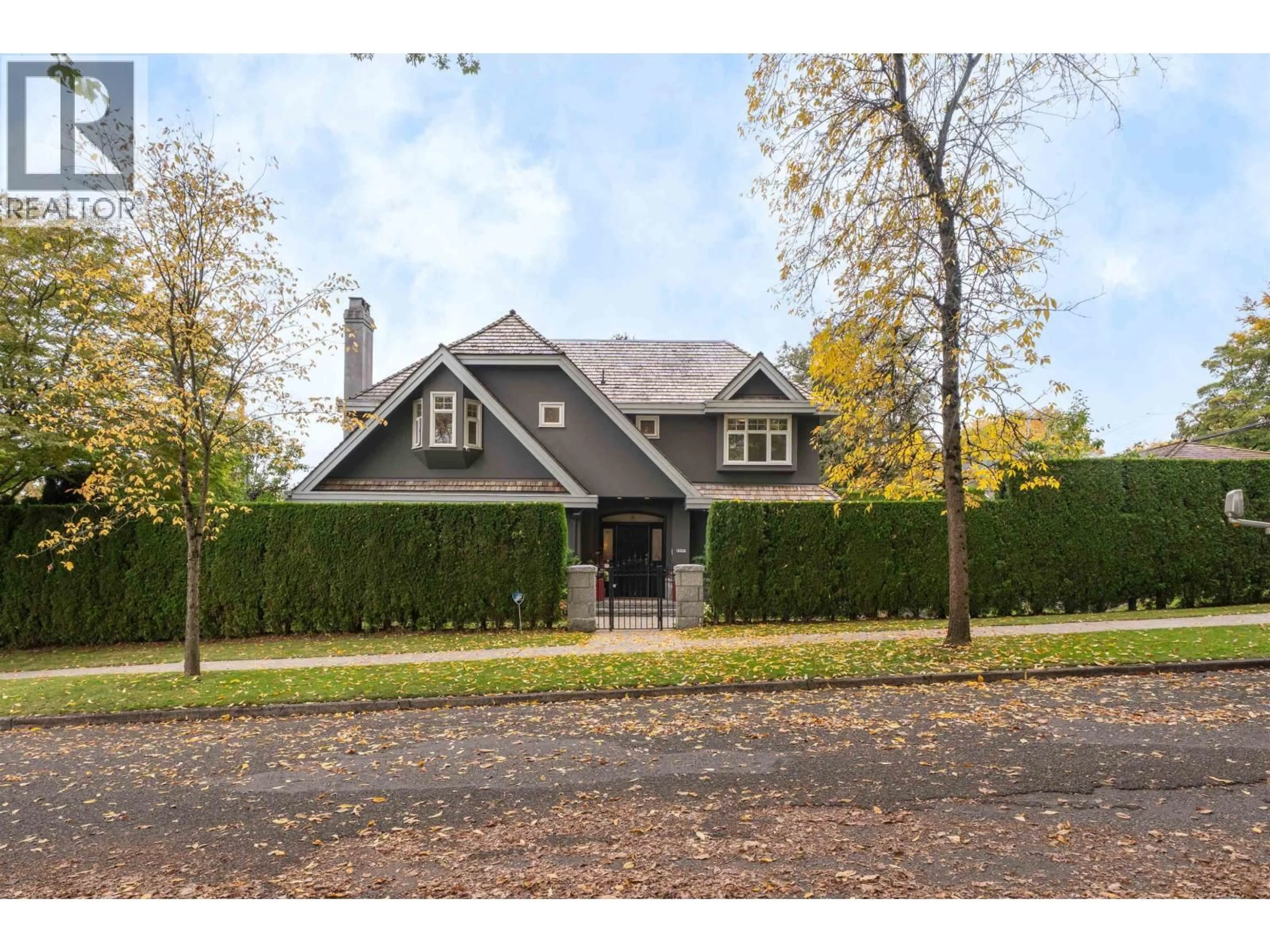 Unknown for 2087 18TH AVENUE, Vancouver British Columbia V6J2N7
