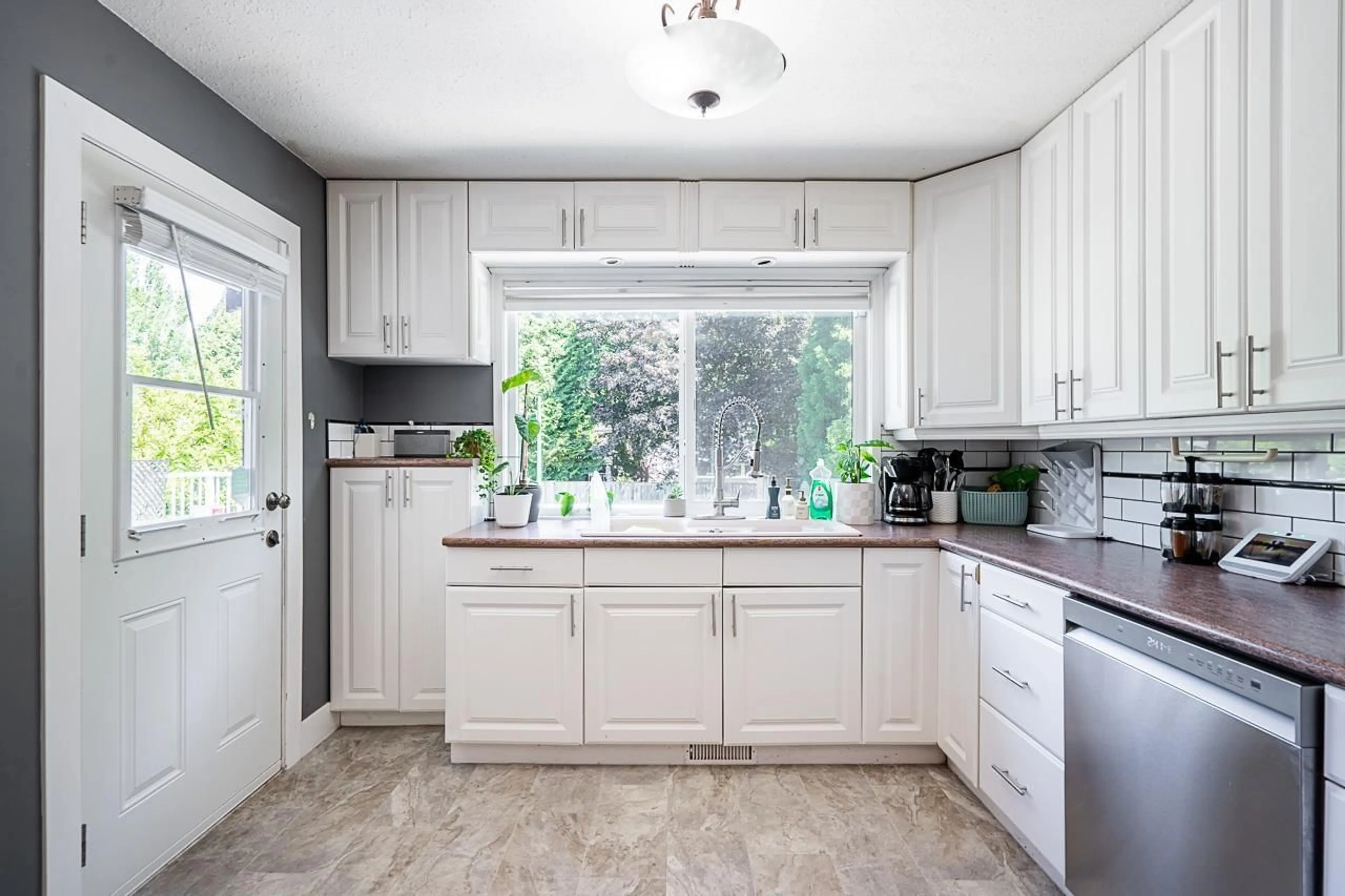 Contemporary kitchen, ceramic/tile floor for 17223 61B, Surrey British Columbia V3S5M7
