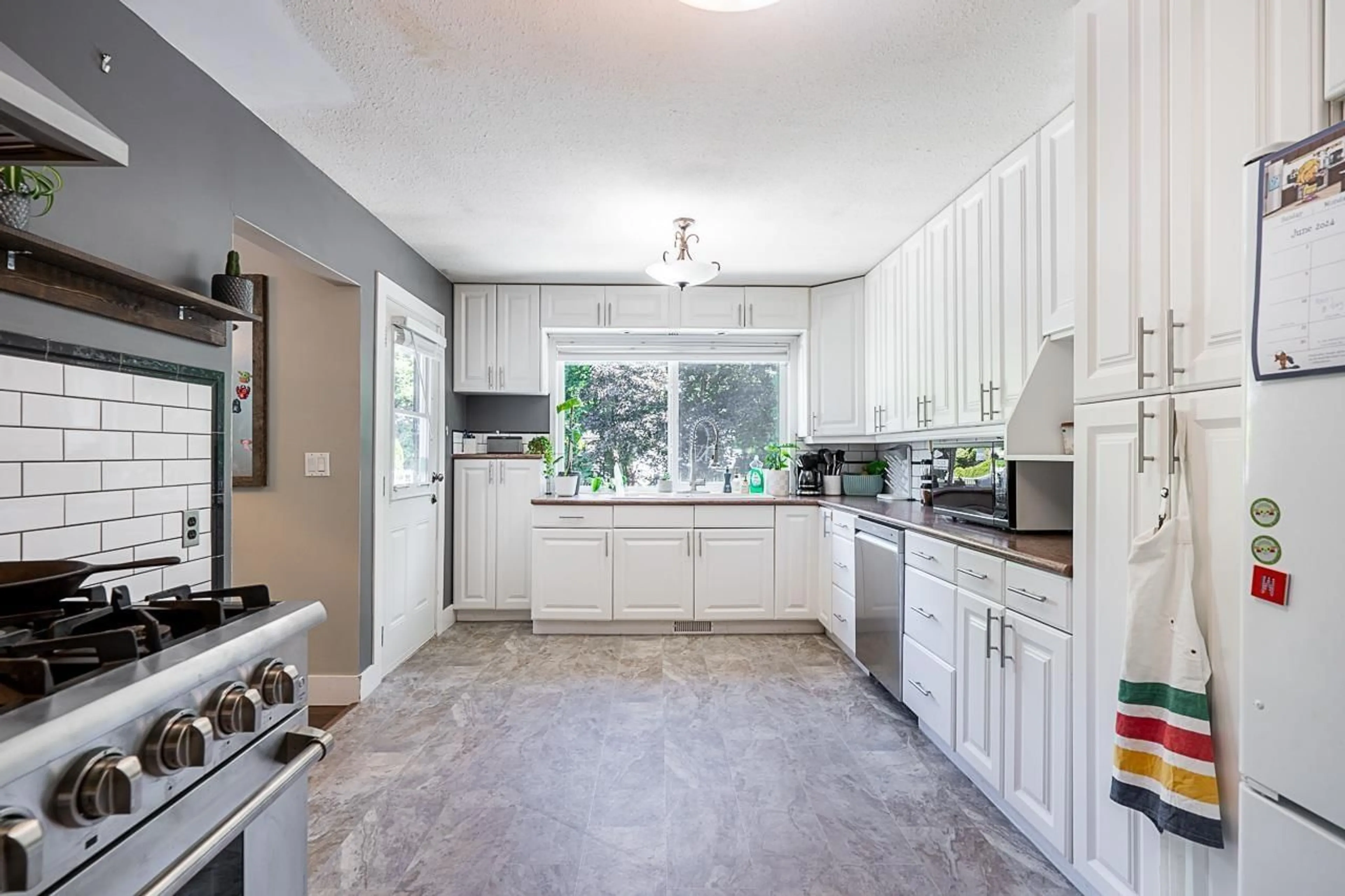 Unknown for 17223 61B, Surrey British Columbia V3S5M7