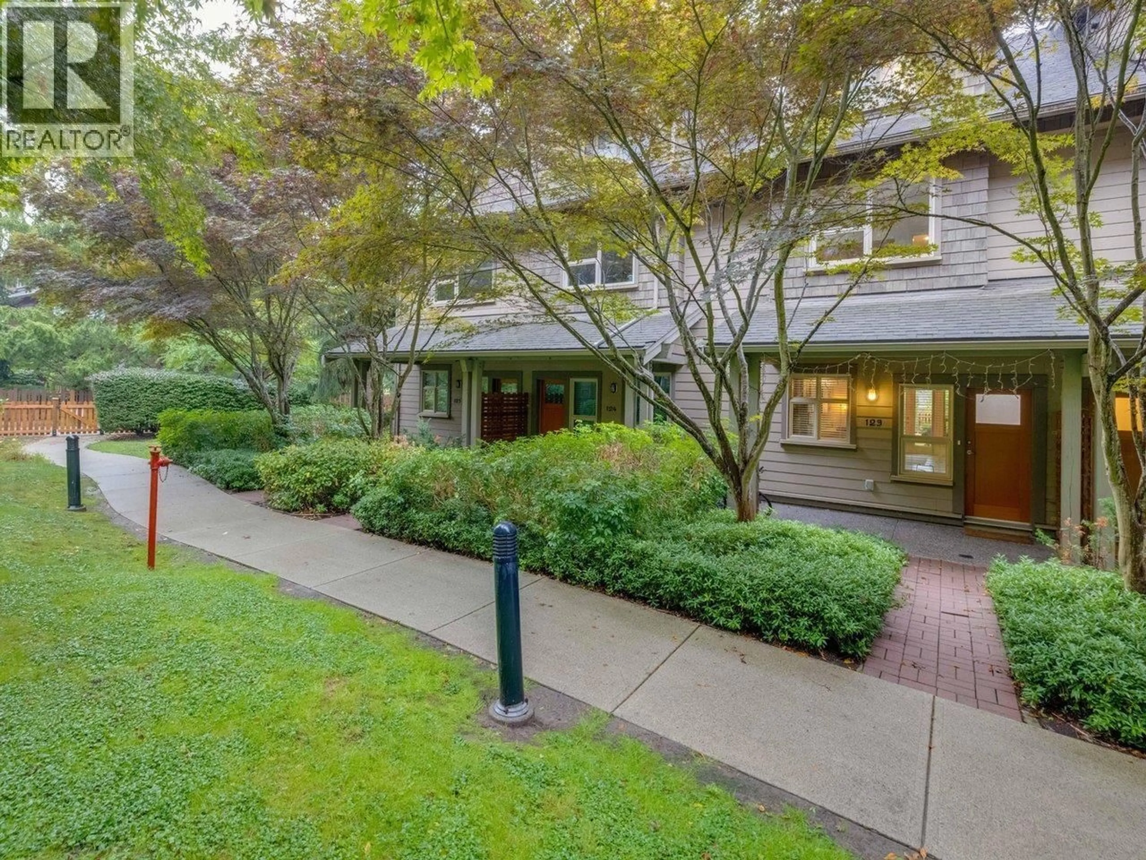 Unknown for 123 - 250 SALTER STREET, New Westminster British Columbia V3M0B7
