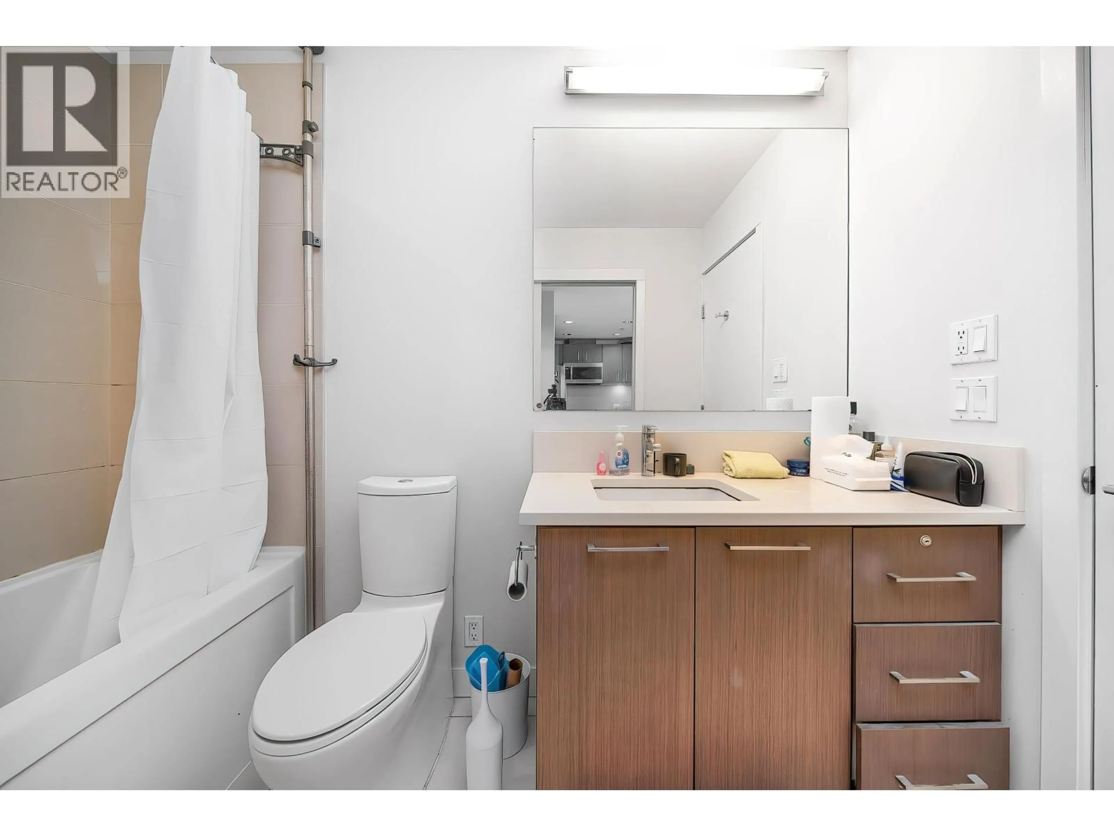 Standard bathroom, floor is not visible for 101 - 5981 GRAY AVENUE, Vancouver British Columbia V6S0G1