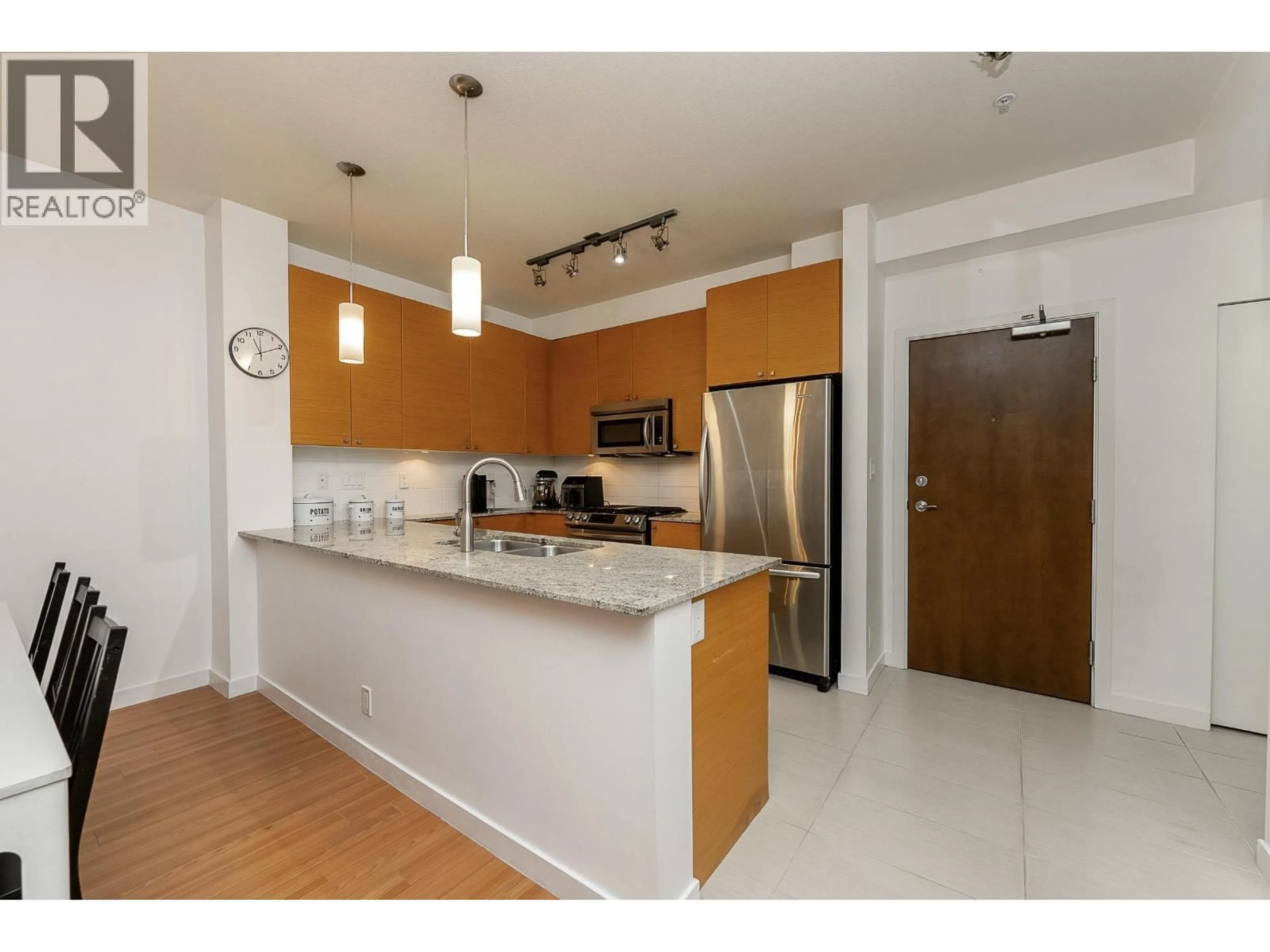 Standard kitchen, unknown for 310 - 101 MORRISSEY ROAD, Port Moody British Columbia V3H0E6
