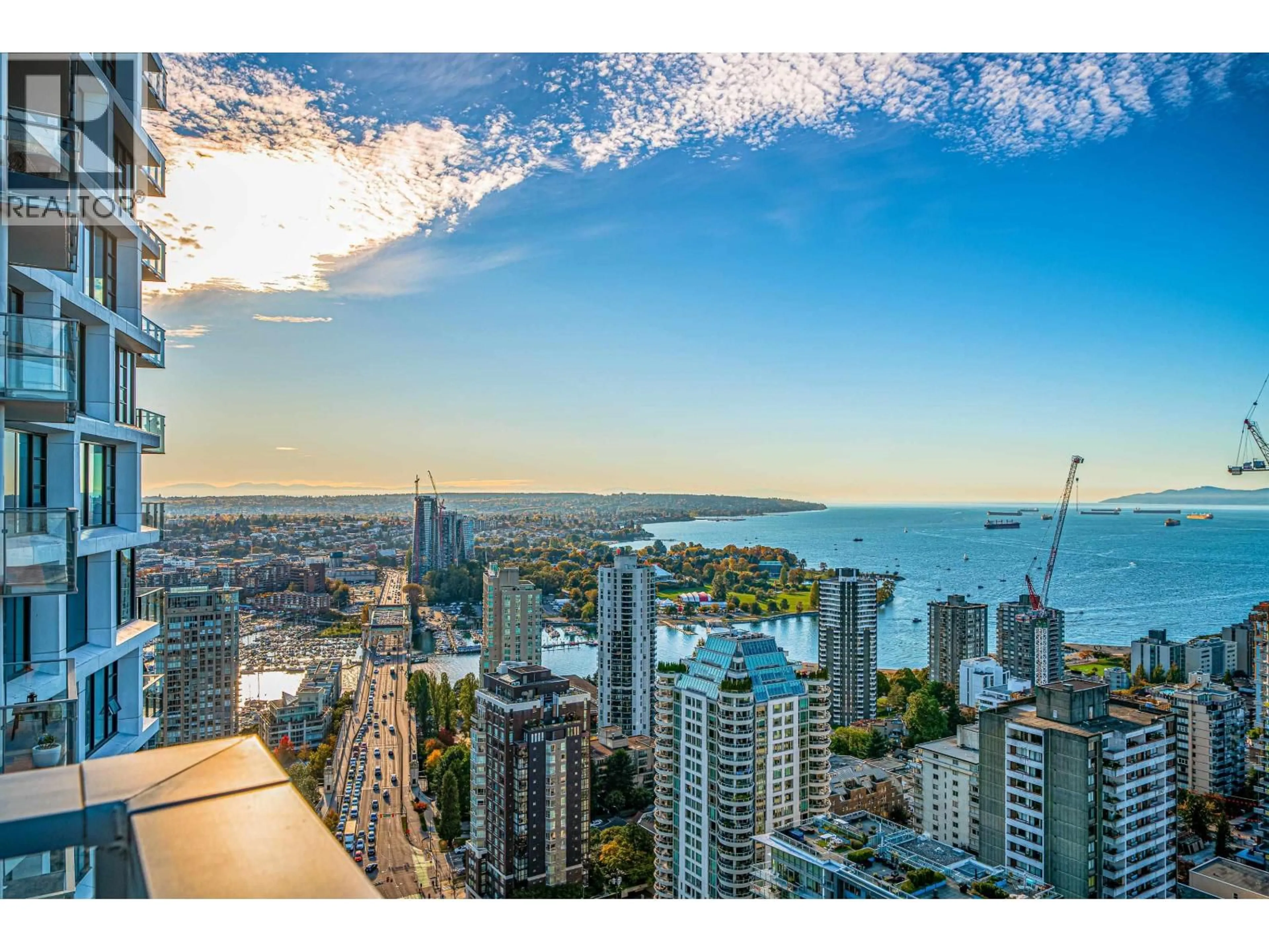 A pic from outside/outdoor area/front of a property/back of a property/a pic from drone, city buildings view from balcony for 3902 - 1289 HORNBY STREET, Vancouver British Columbia V6Z0G7