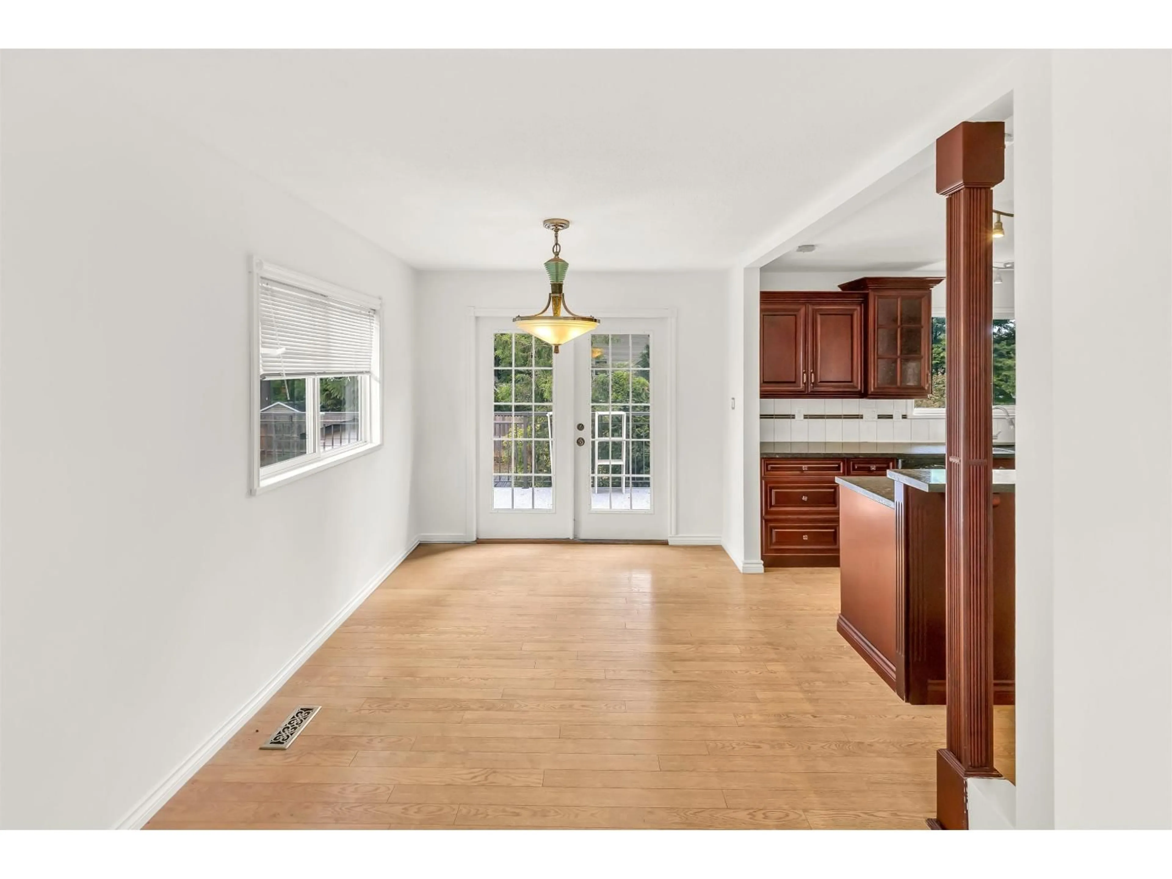 Unknown for 2177 GUILFORD, Abbotsford British Columbia V2S4Z3