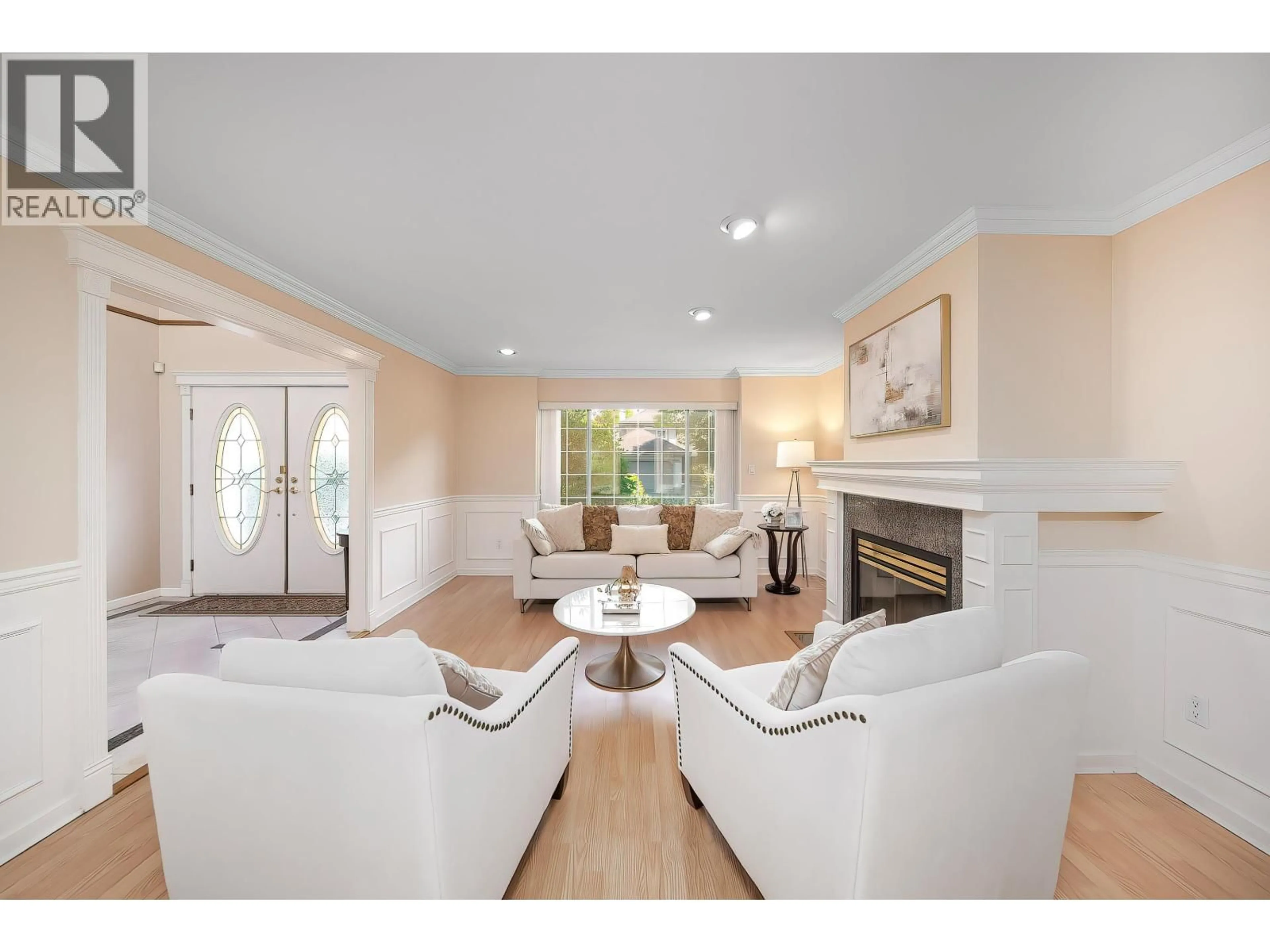 Living room with furniture, unknown for 5619 HANKIN DRIVE, Richmond British Columbia V7C5N5