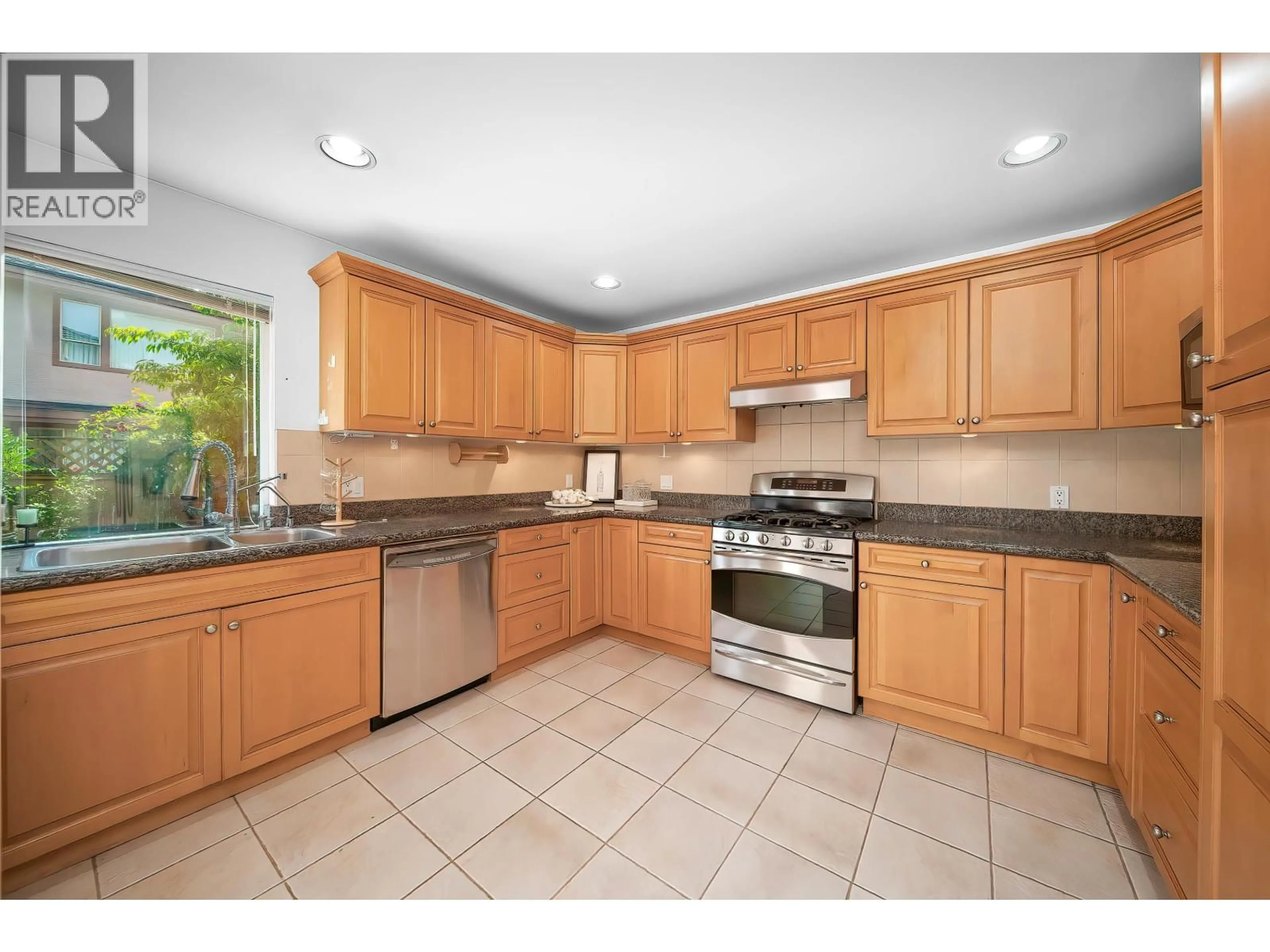 Standard kitchen, ceramic/tile floor for 5619 HANKIN DRIVE, Richmond British Columbia V7C5N5