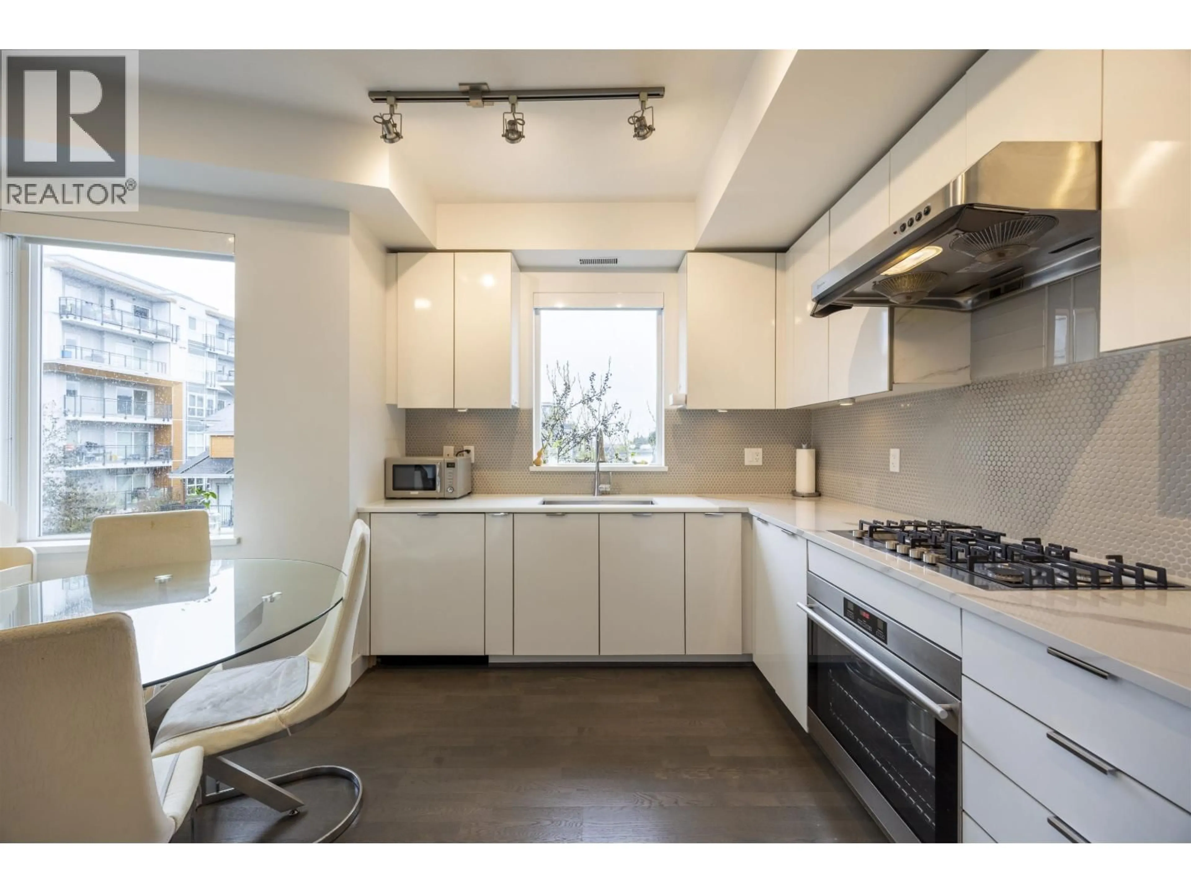 Open concept kitchen, unknown for 312 - 10011 RIVER DRIVE, Richmond British Columbia V6X0N2