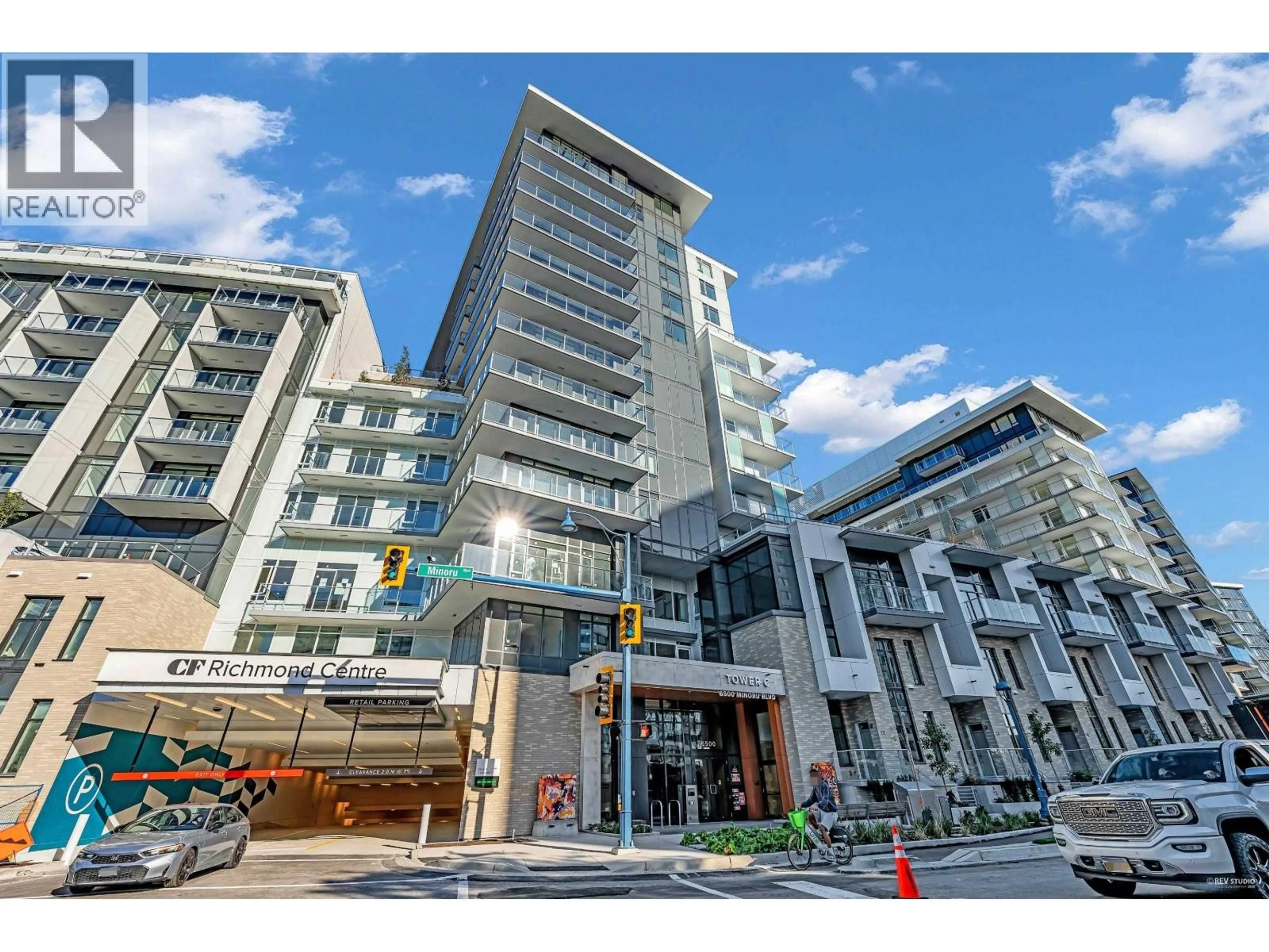 Indoor foyer for 439 - 6500 MINORU BOULEVARD, Richmond British Columbia V6Y0N2