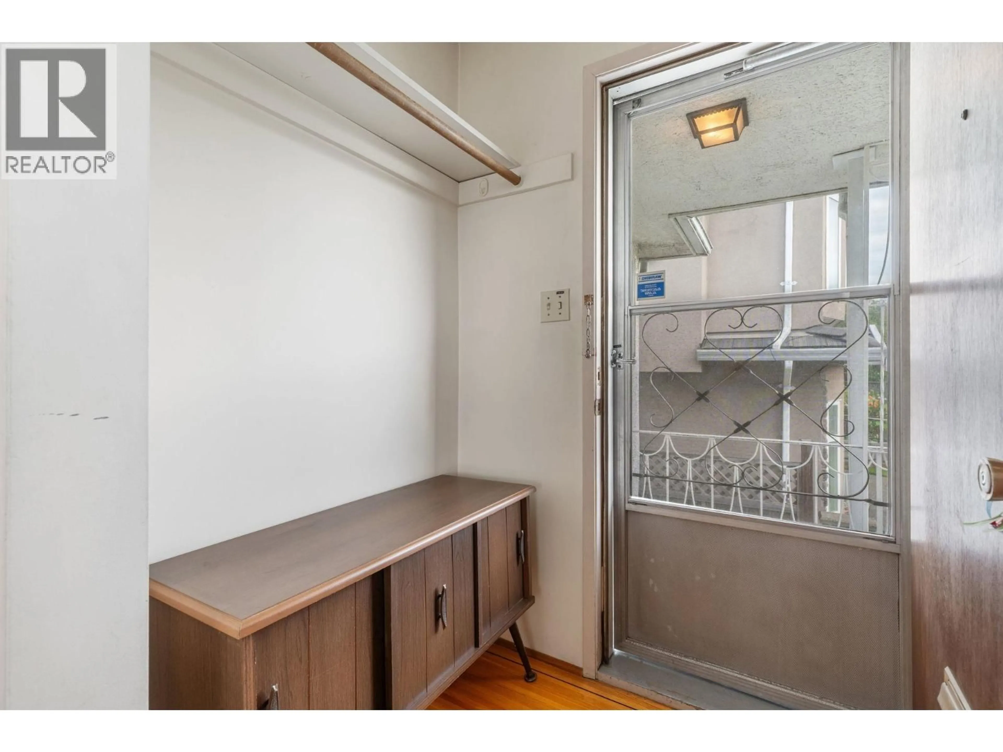 Unknown for 3129 23 AVENUE, Vancouver British Columbia V5R1B4