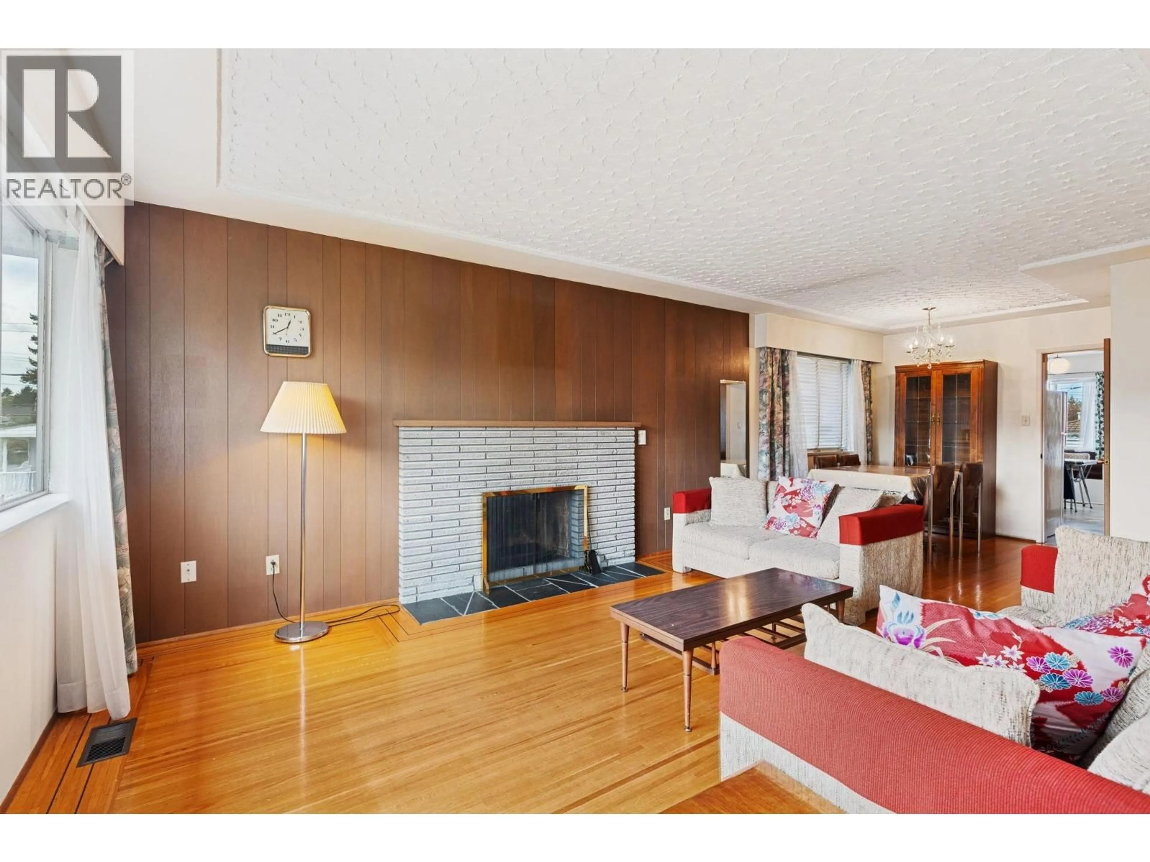 Unknown for 3129 23 AVENUE, Vancouver British Columbia V5R1B4