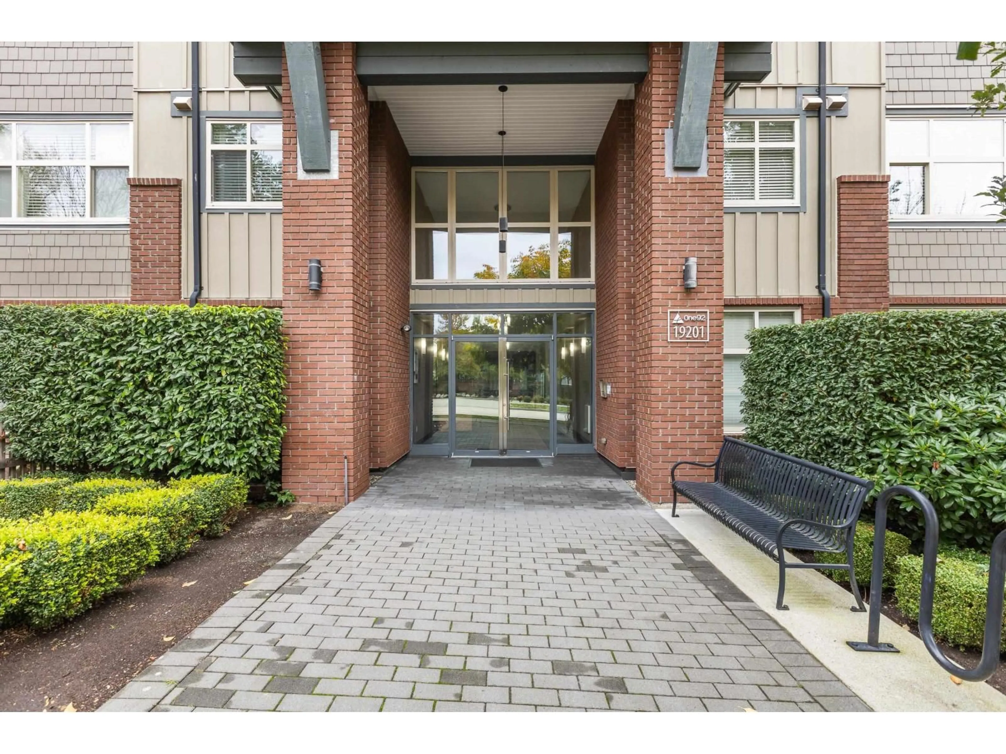 Indoor foyer for 314 - 19201 66A, Surrey British Columbia V4N6N7