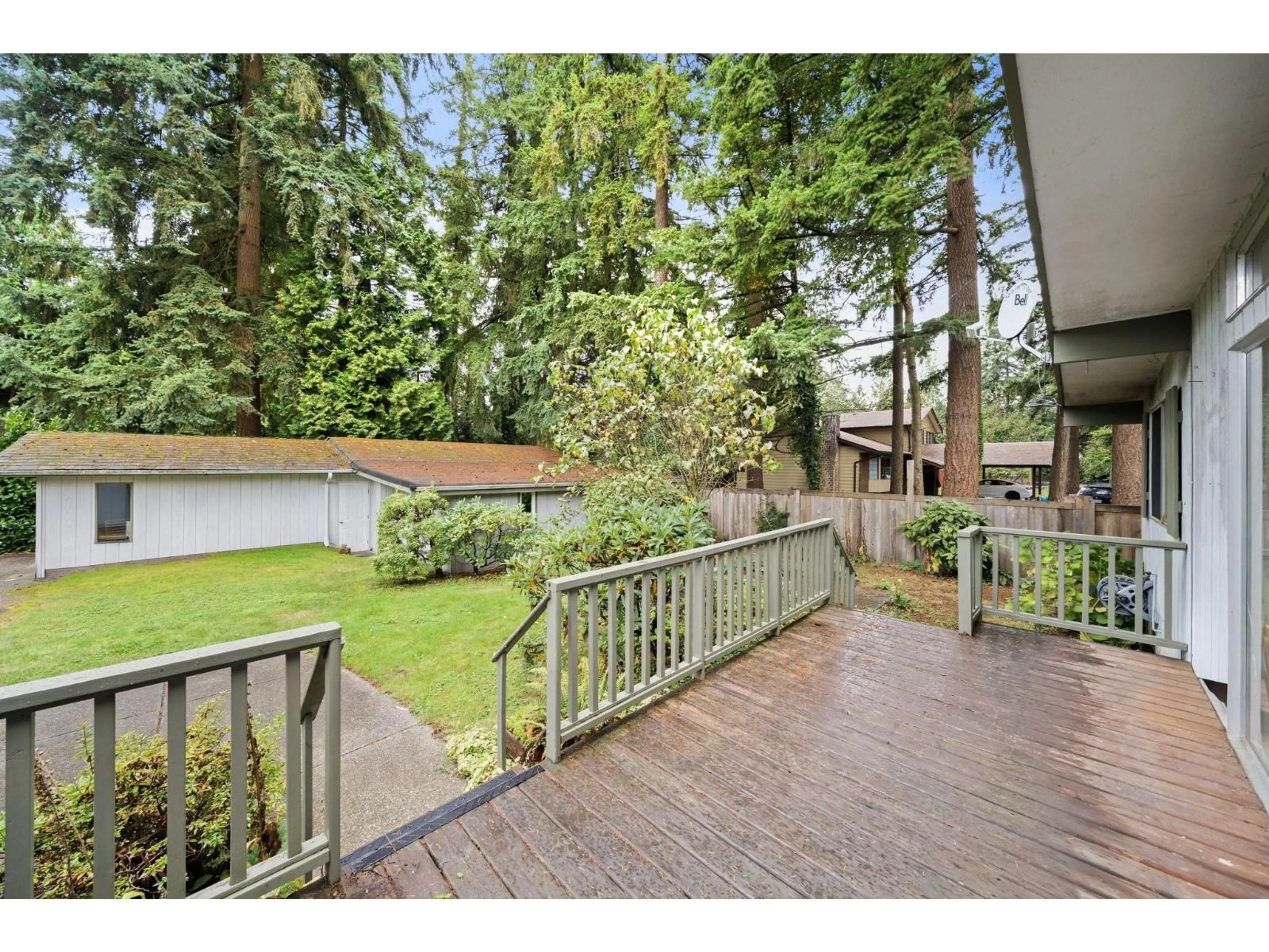 Patio, forest/trees view for 13482 58, Surrey British Columbia V3X2R4