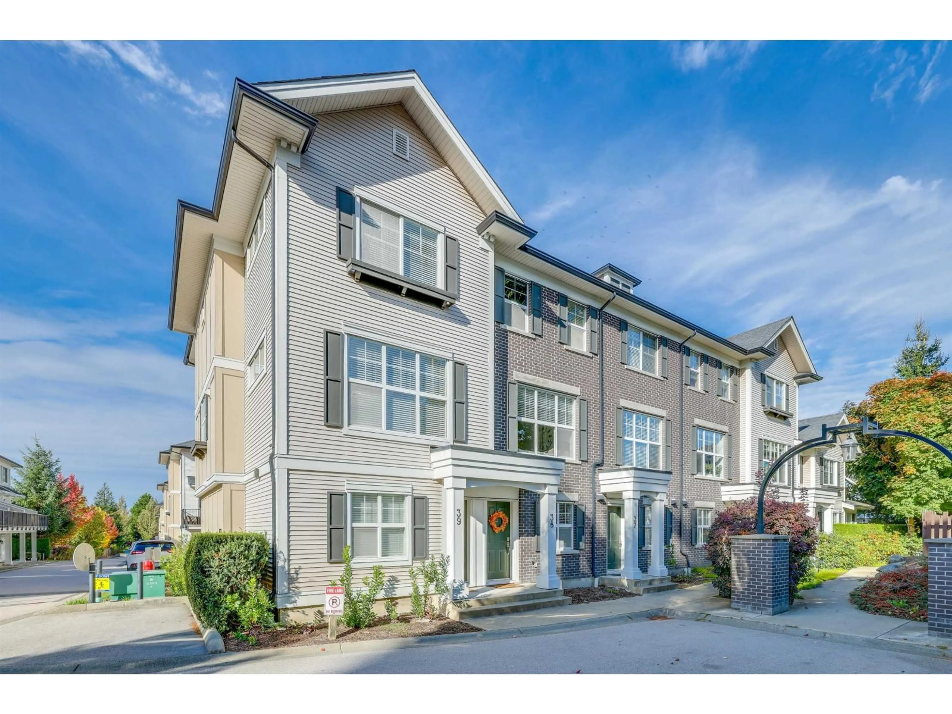 Unknown for 38 - 2469 164, Surrey British Columbia V3Z3T4