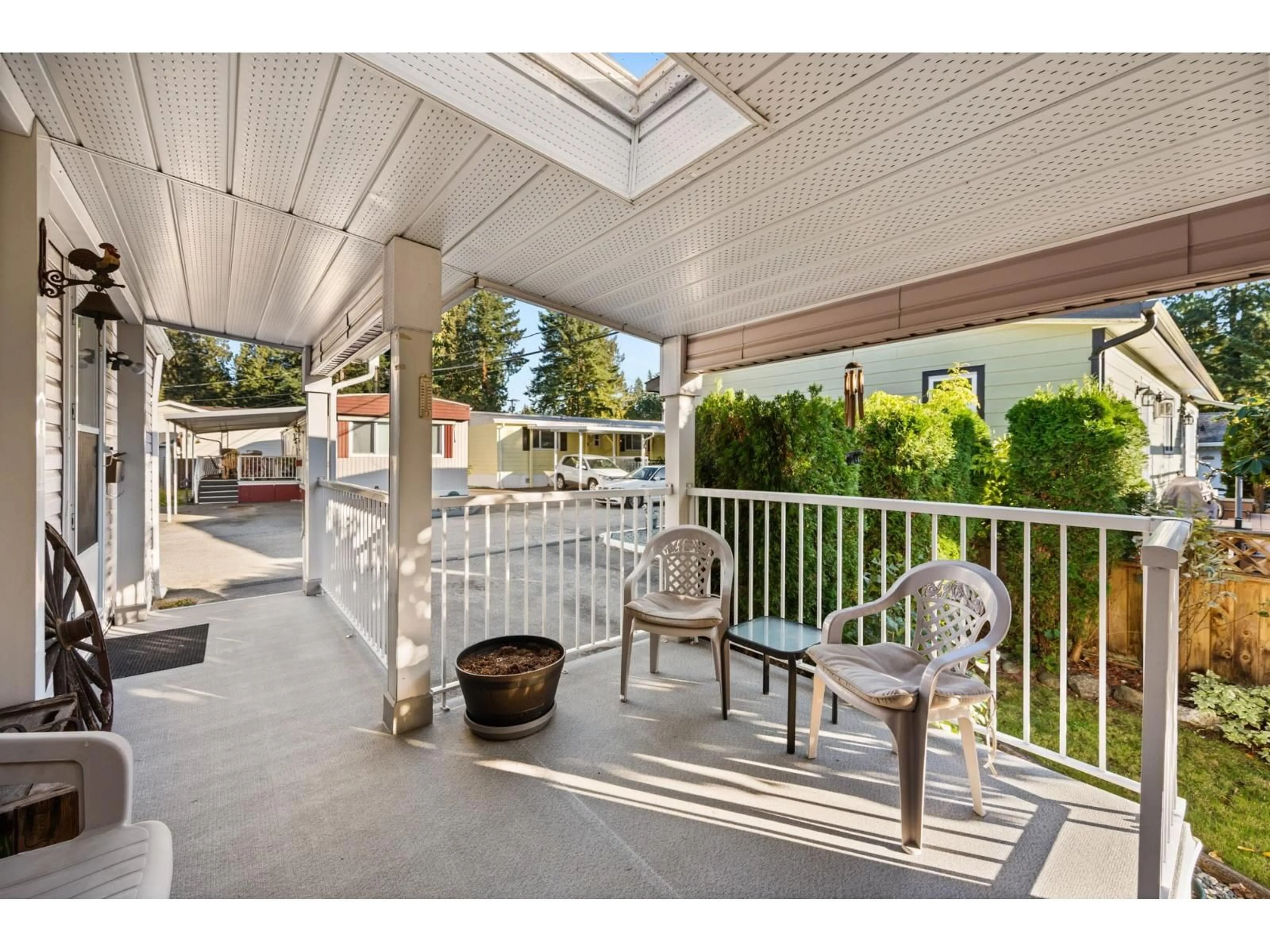 Patio, street for 17 - 3931 198 STREET, Langley British Columbia V3A1C9