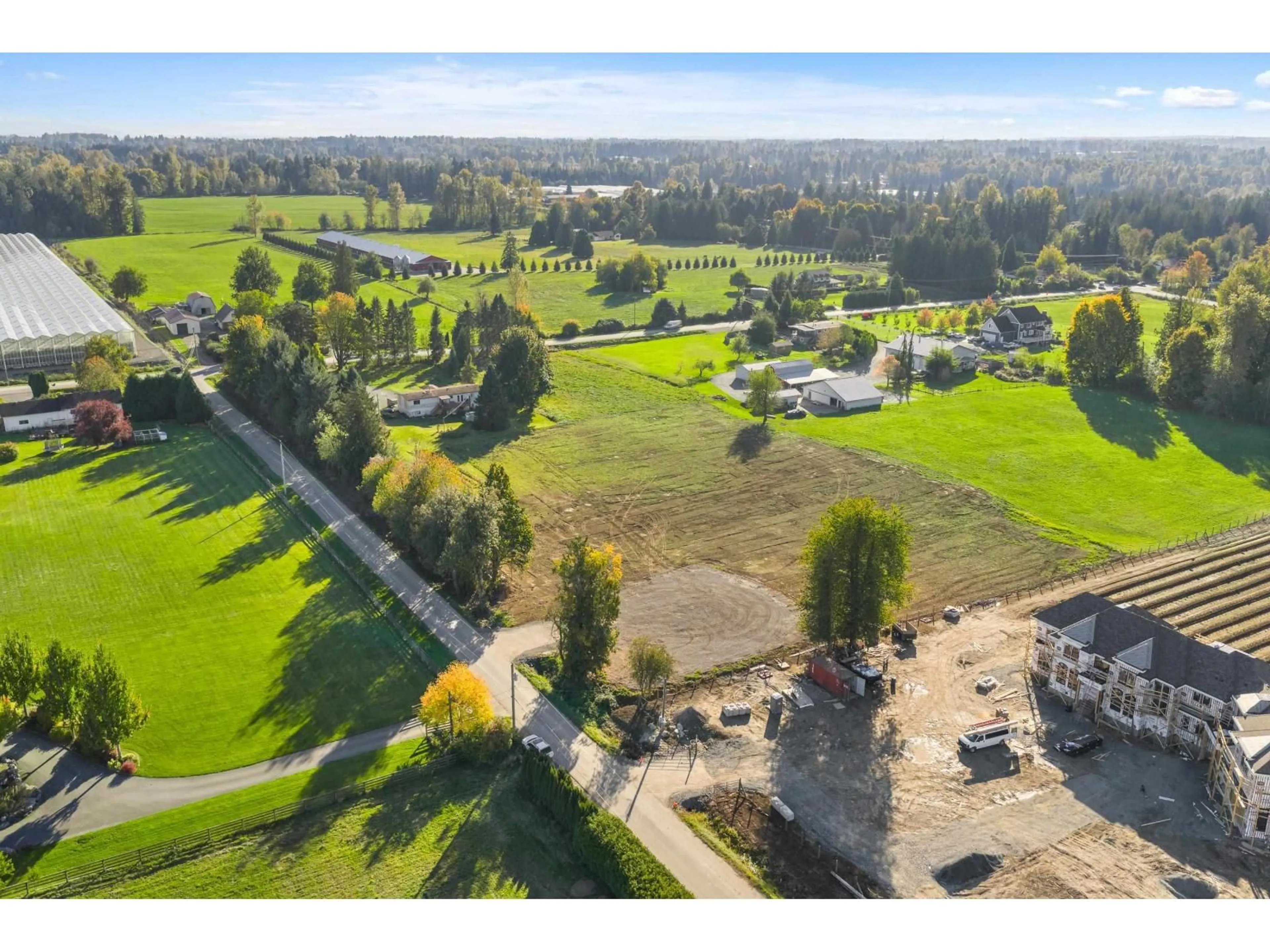 A pic from outside/outdoor area/front of a property/back of a property/a pic from drone, unknown for 28991 TOWNSHIPLINE, Abbotsford British Columbia V4X1S2