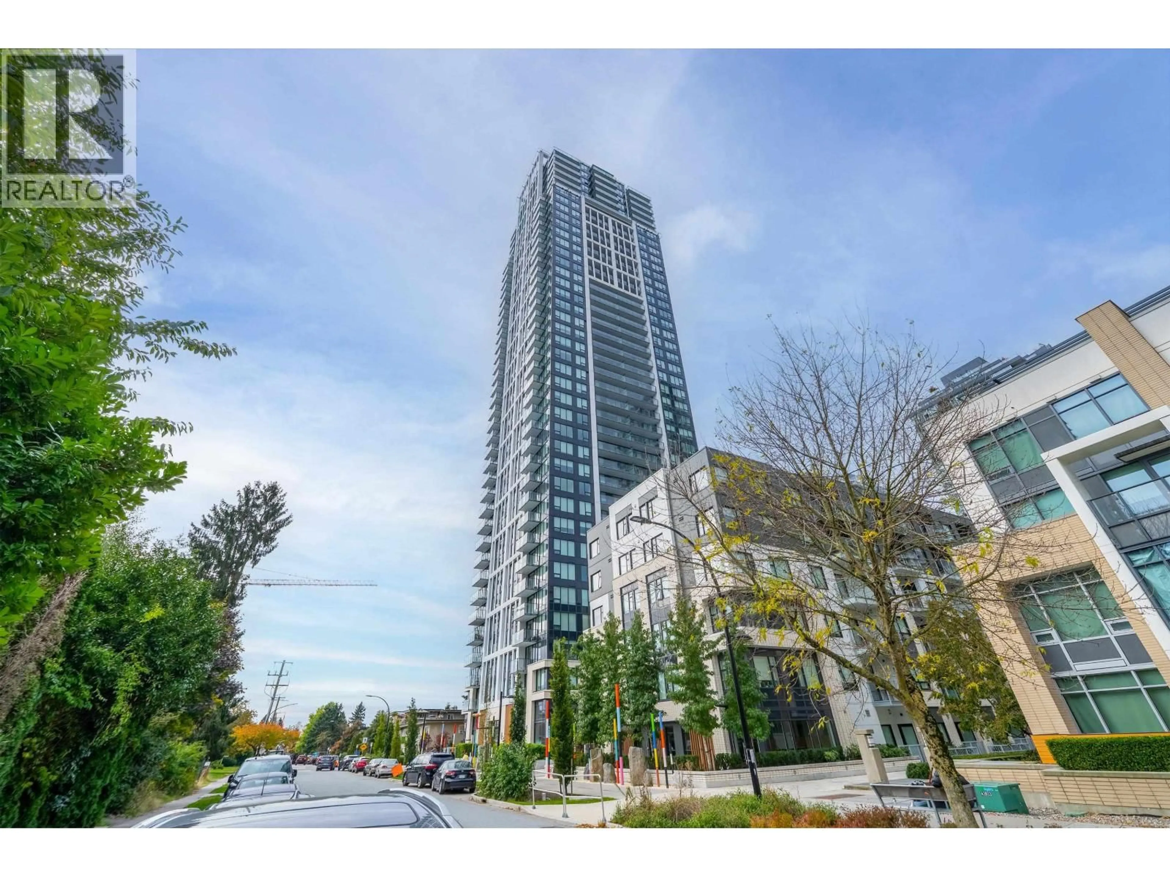 Indoor foyer for 1002 - 6537 TELFORD AVENUE, Burnaby British Columbia V5H0K9