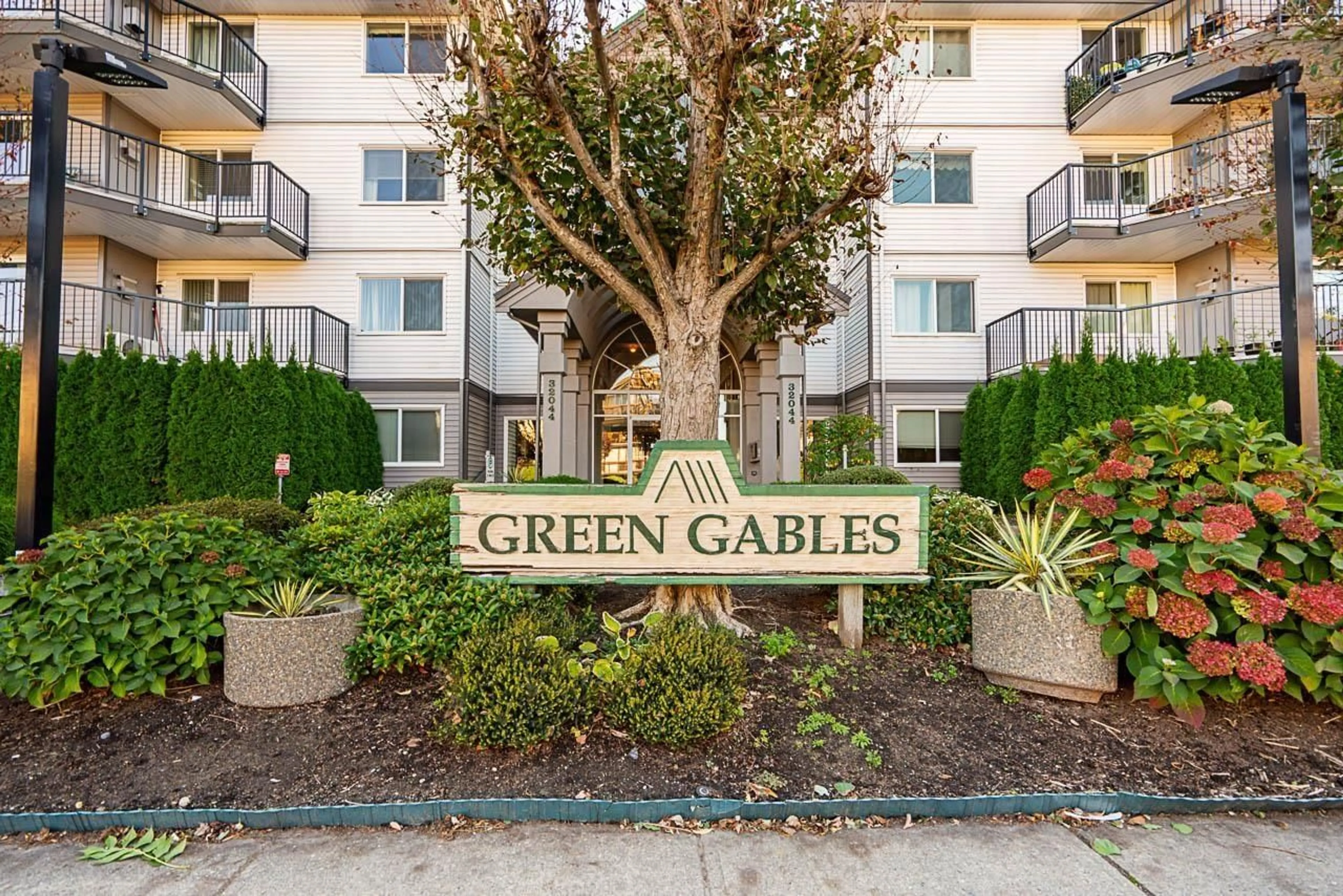 Unknown for 209 - 32044 OLD YALE, Abbotsford British Columbia V2T2C9