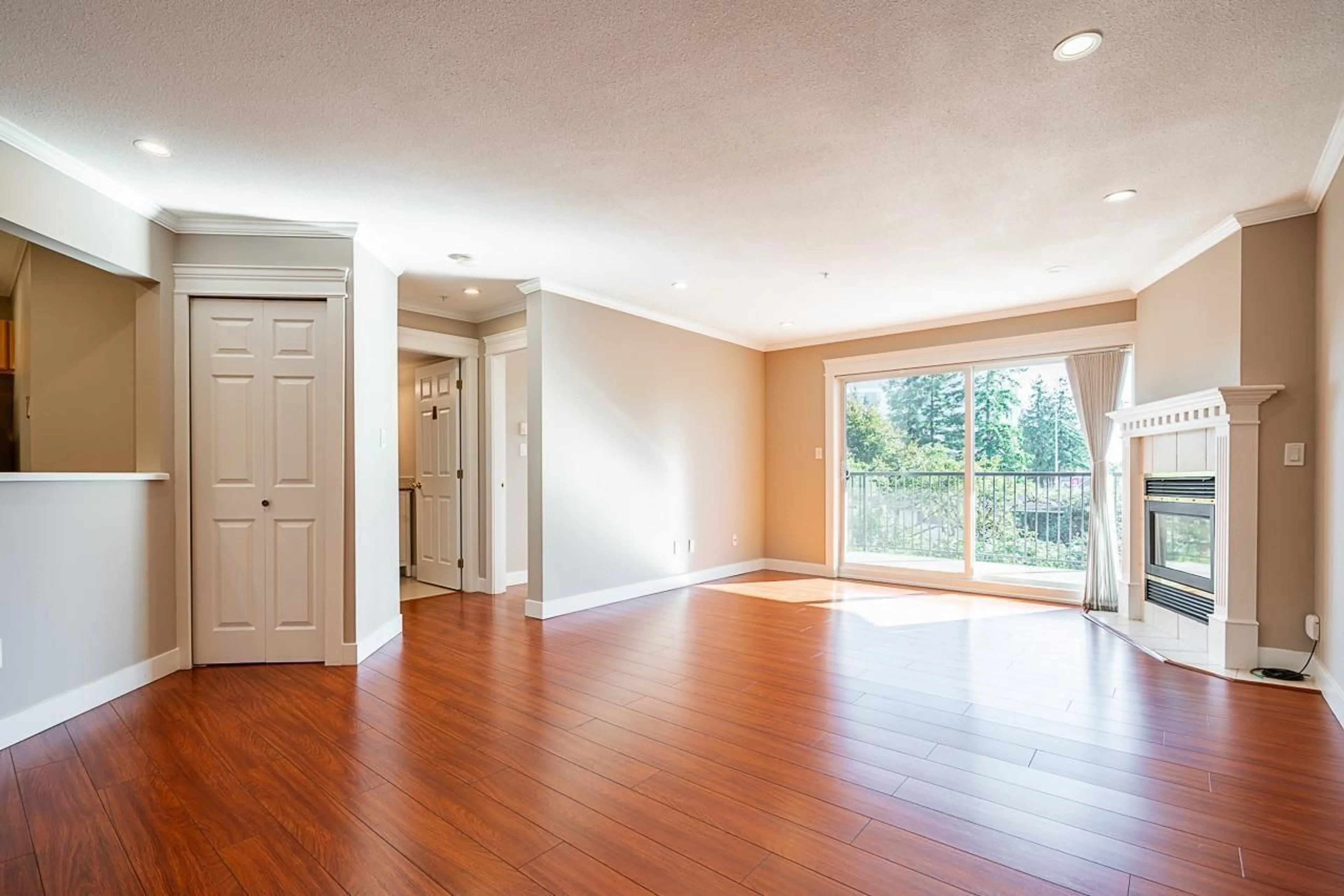 Unknown for 209 - 32044 OLD YALE, Abbotsford British Columbia V2T2C9